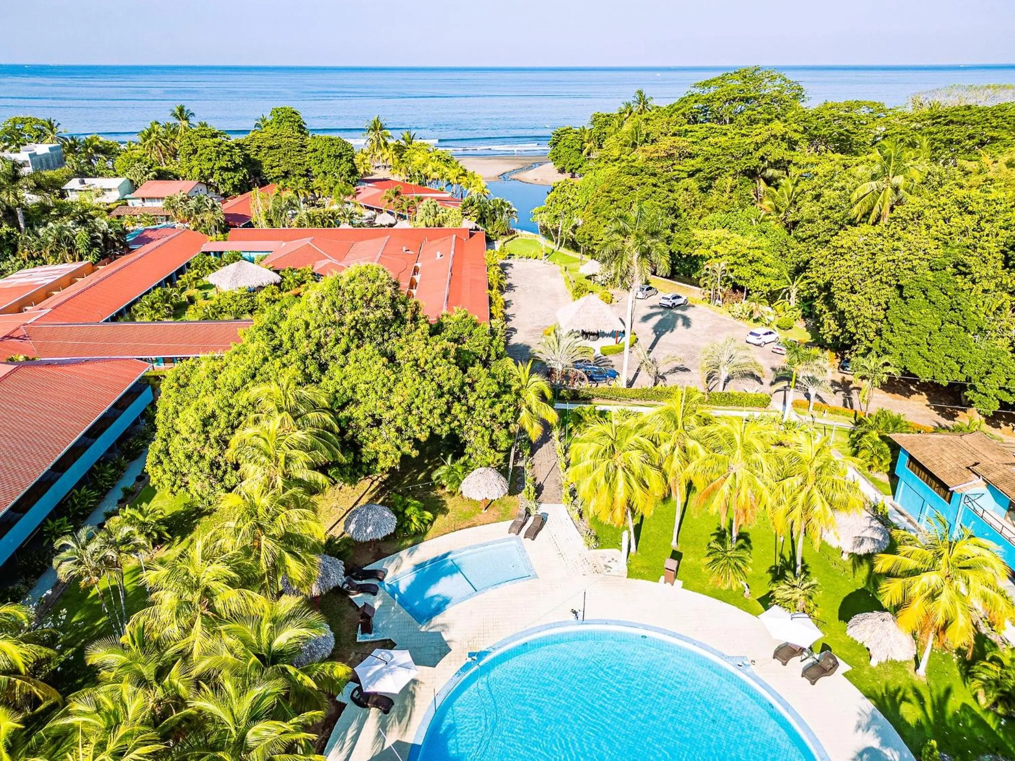 Swimming pool in Beach Break Resort & CR Surf Camp