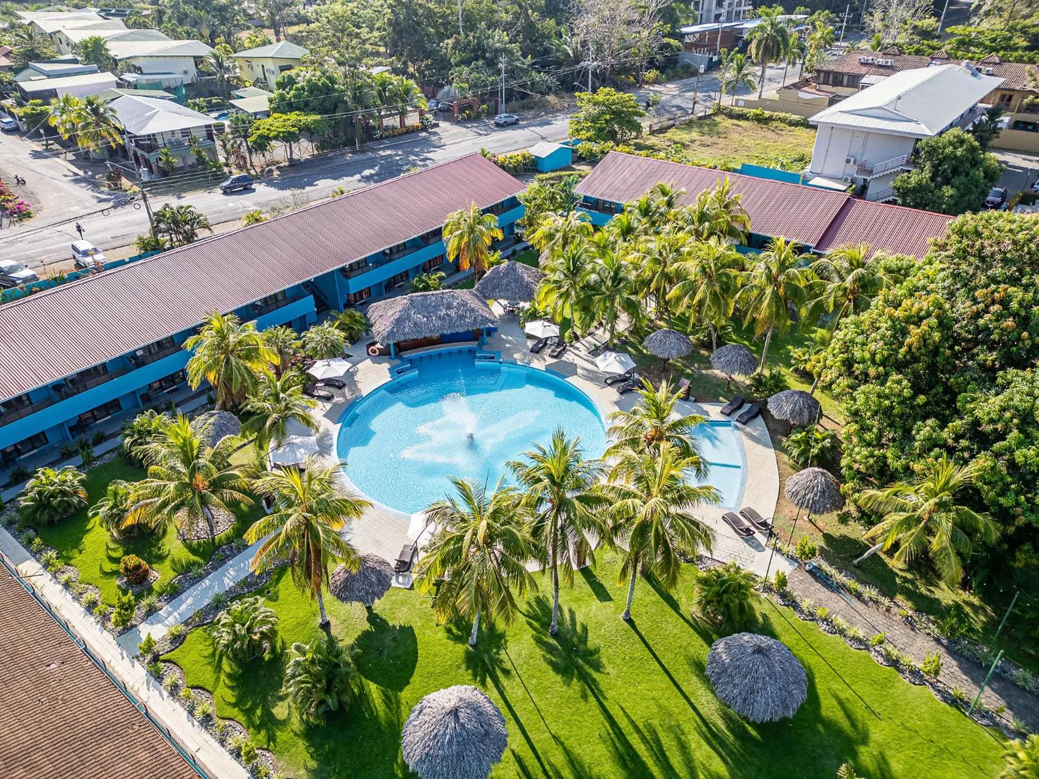 Beach Break Resort & CR Surf Camp