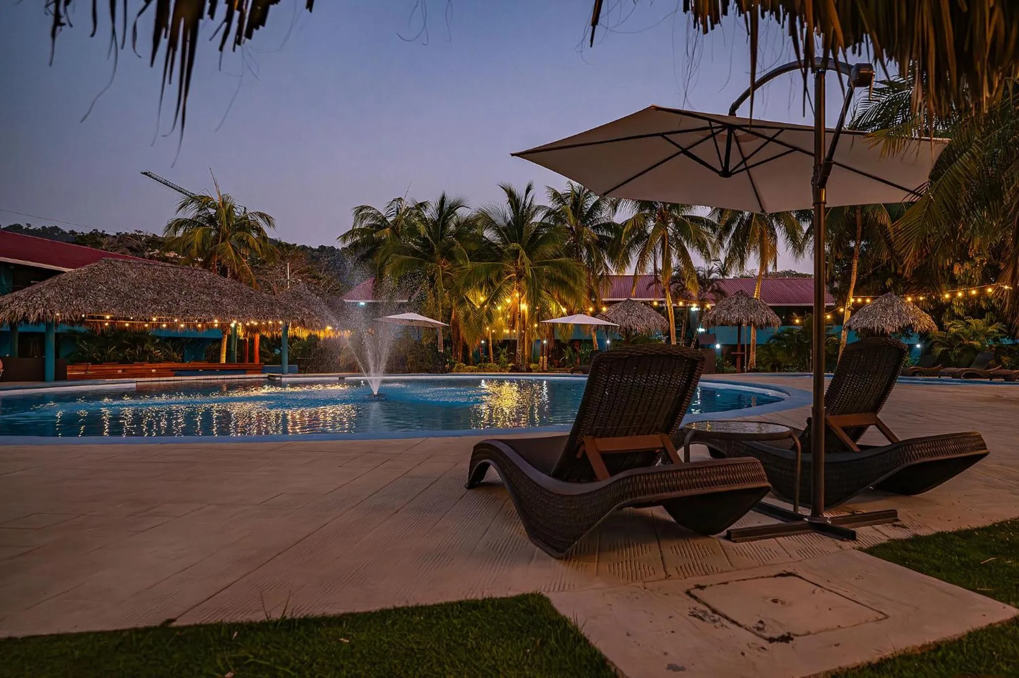 Beach Break Resort & CR Surf Camp