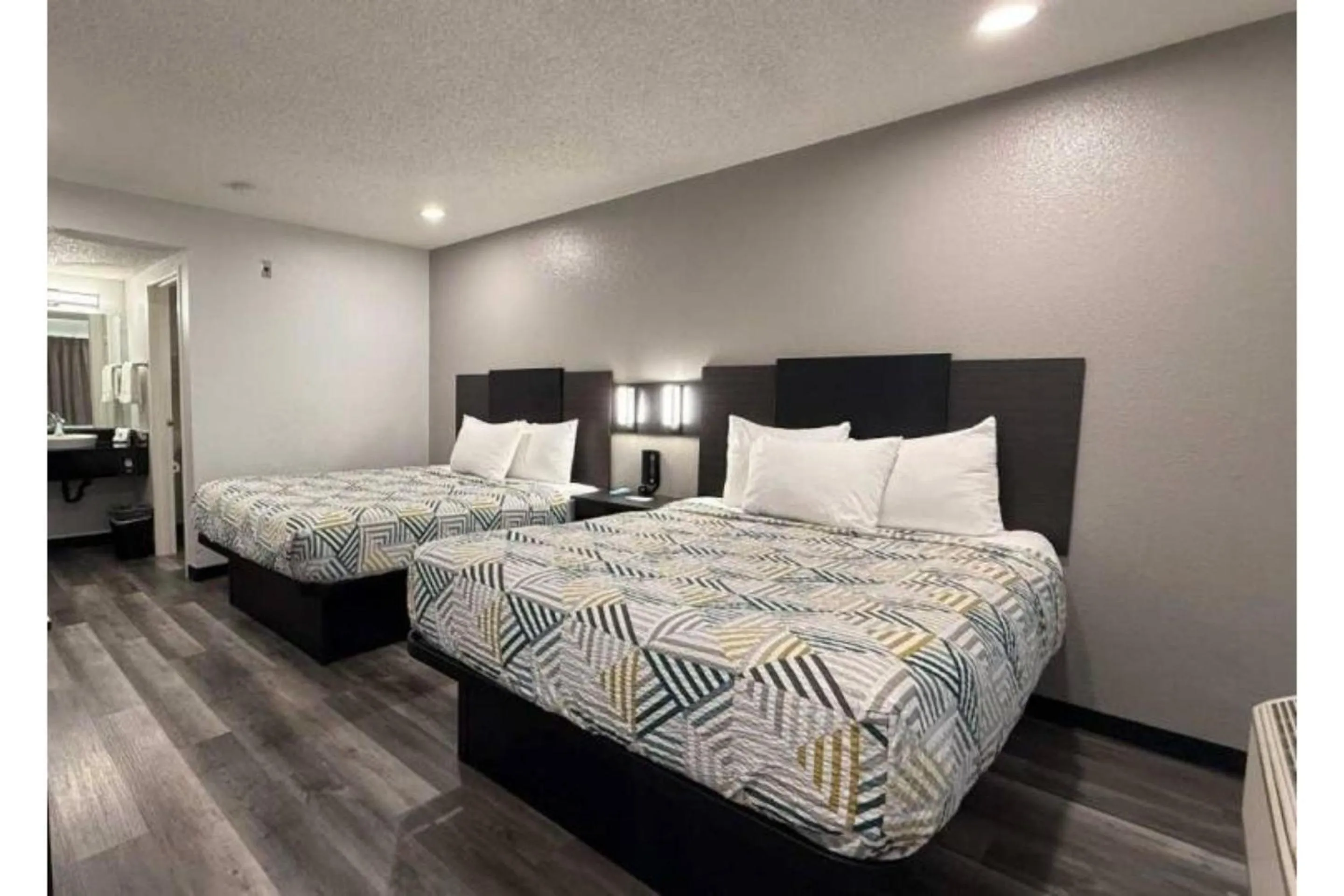 Bedroom, Bed in Studio 6 North Las Vegas, NV