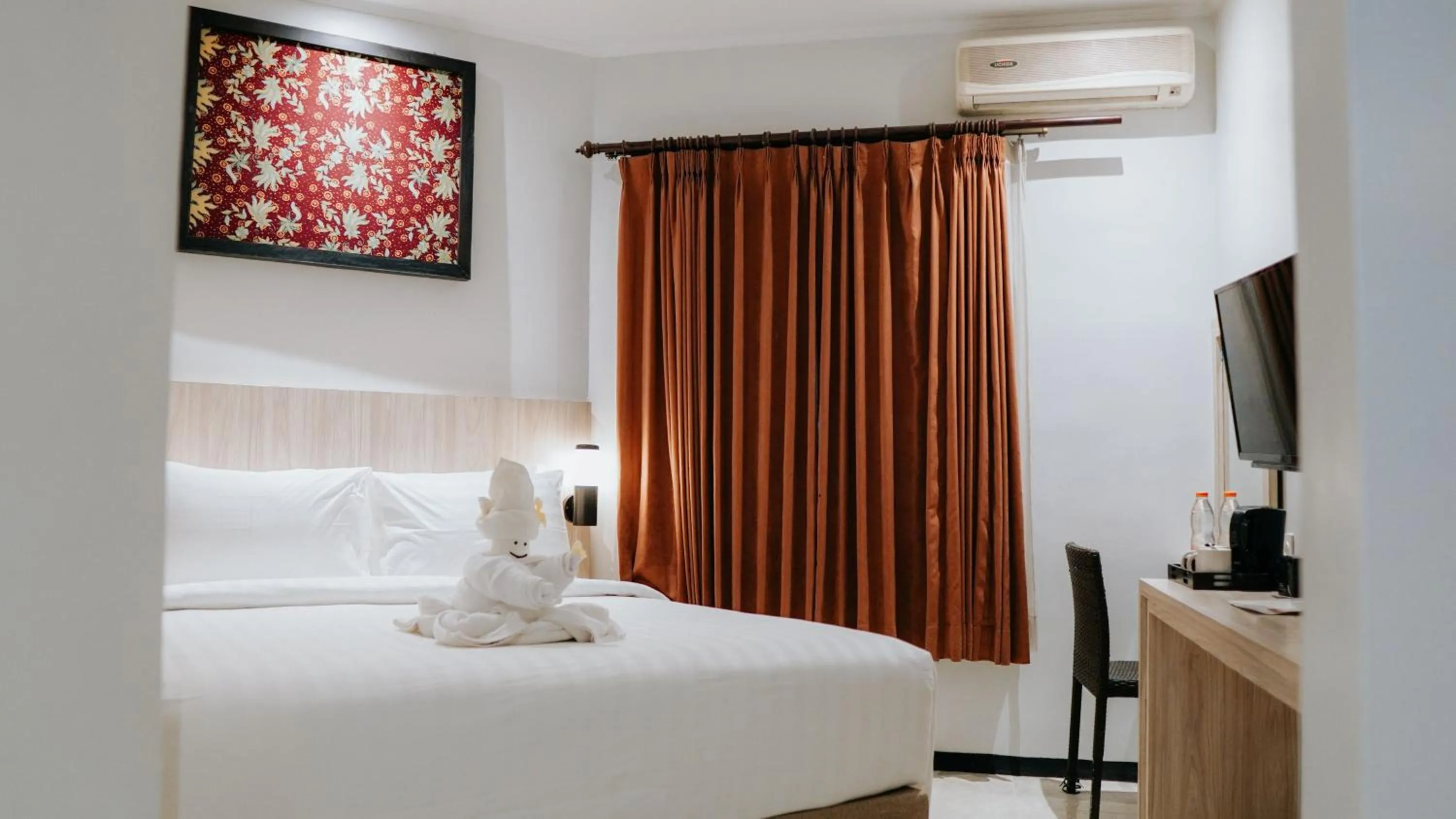 Tuwuh Hotel at Kayutangan