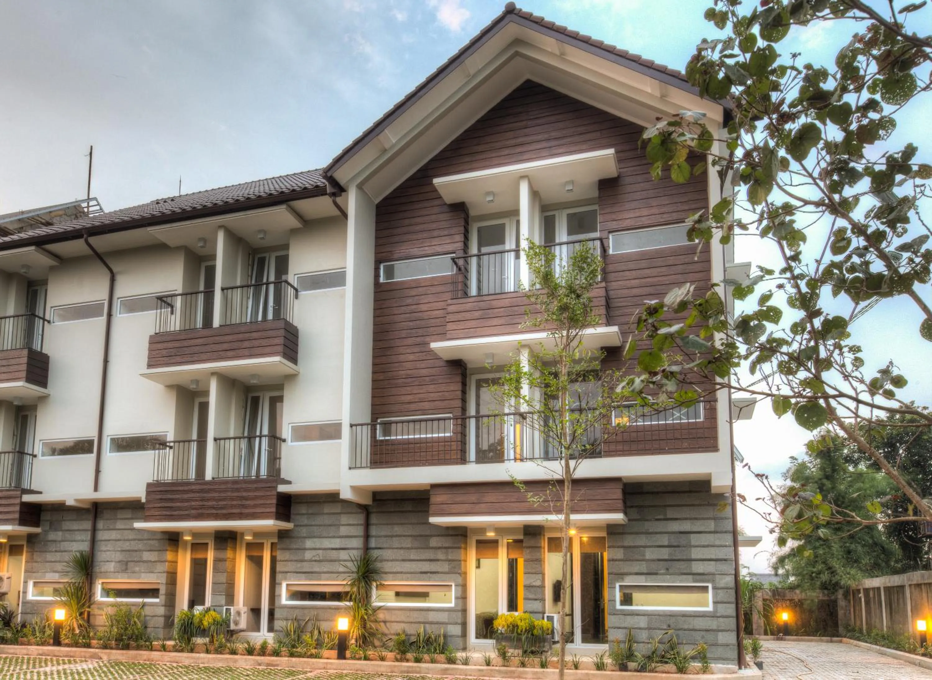 Facade/entrance in Rumah Kamang Residence