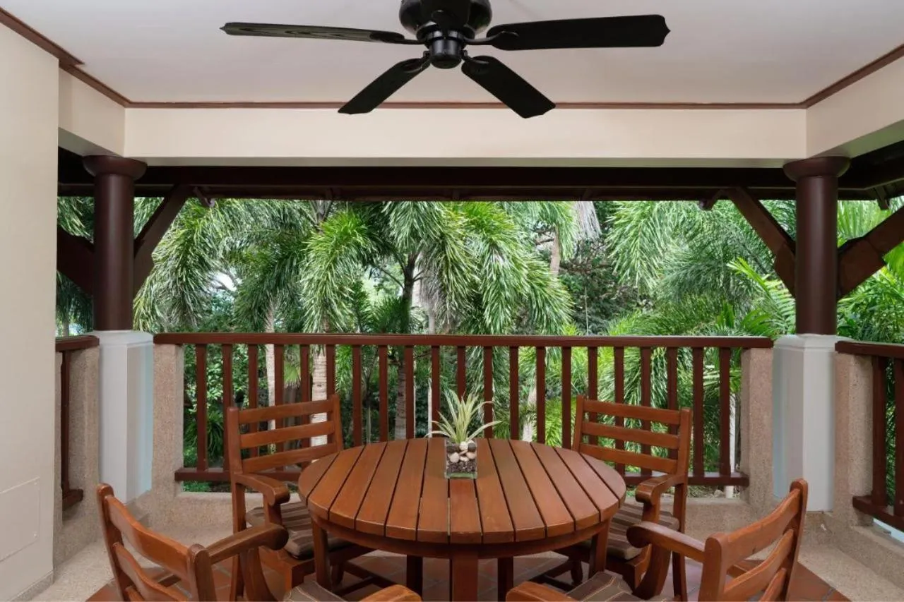 Marriotts Phuket Beach Club