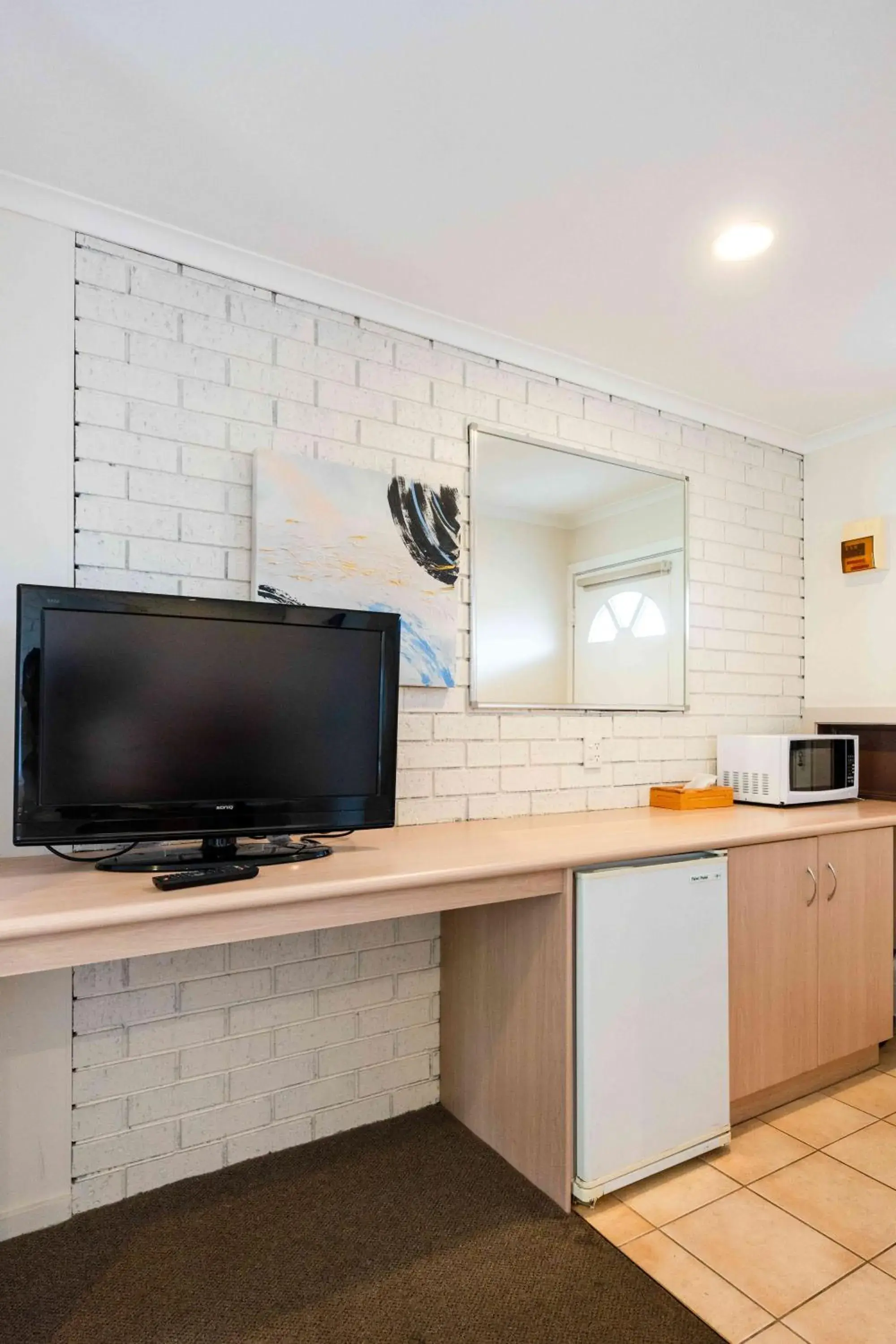 Quadruple Room in Bristol Hill Motor Inn Quadruple Room in Bristol Hill Motor Inn