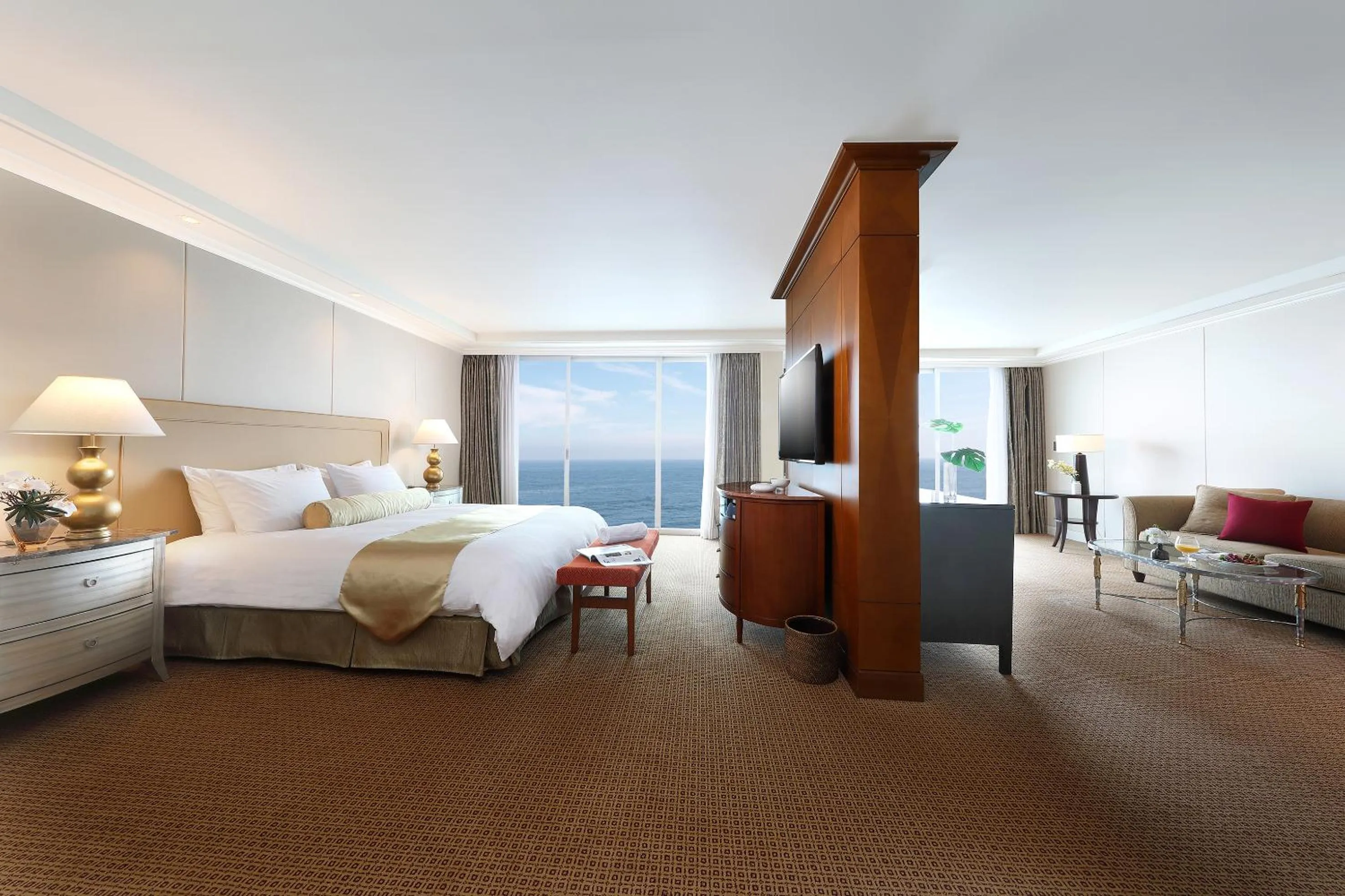 Property building in Ramada Plaza by Wyndham Jeju Ocean Front