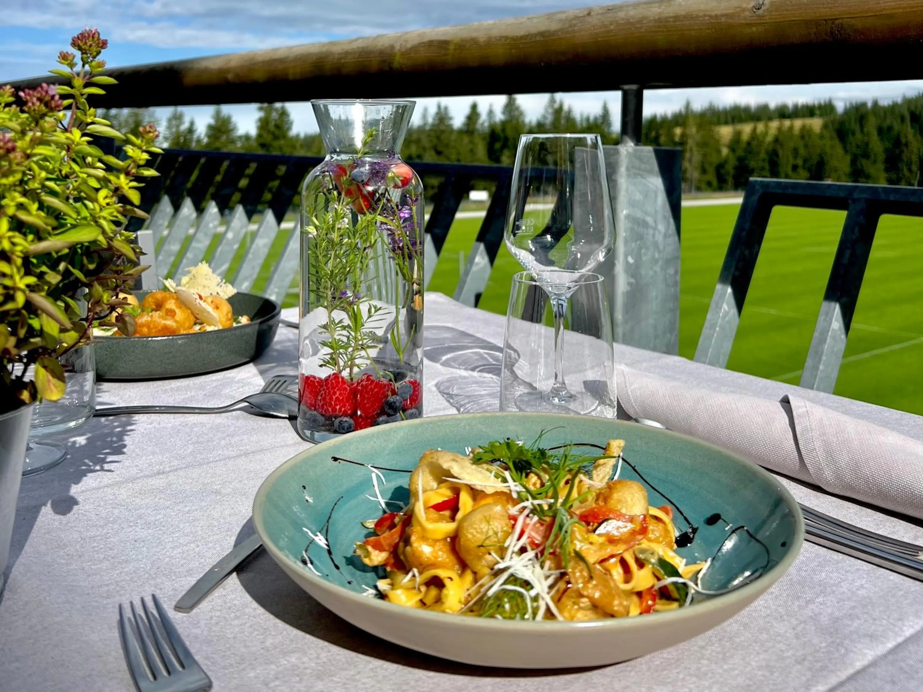 Restaurant/places to eat in Hotel Natura