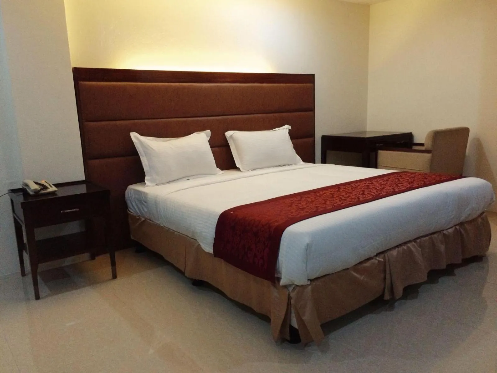 Bed in Chinatown Lai Lai Hotel Inc