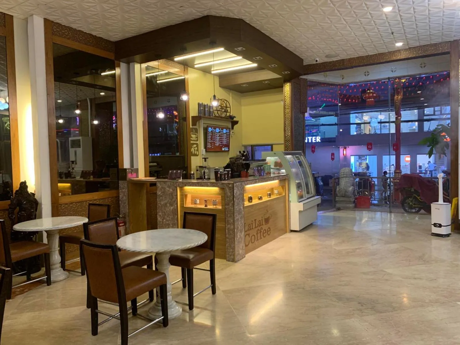 Coffee/tea facilities in Chinatown Lai Lai Hotel Inc