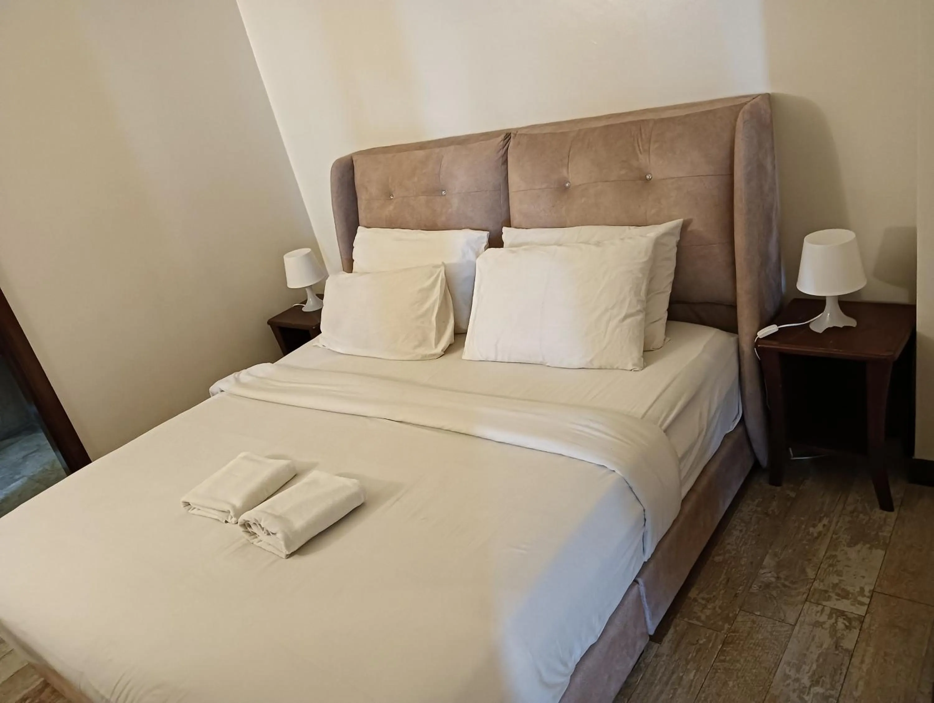 Bedroom, Bed in Eastern Suites Times Square KL