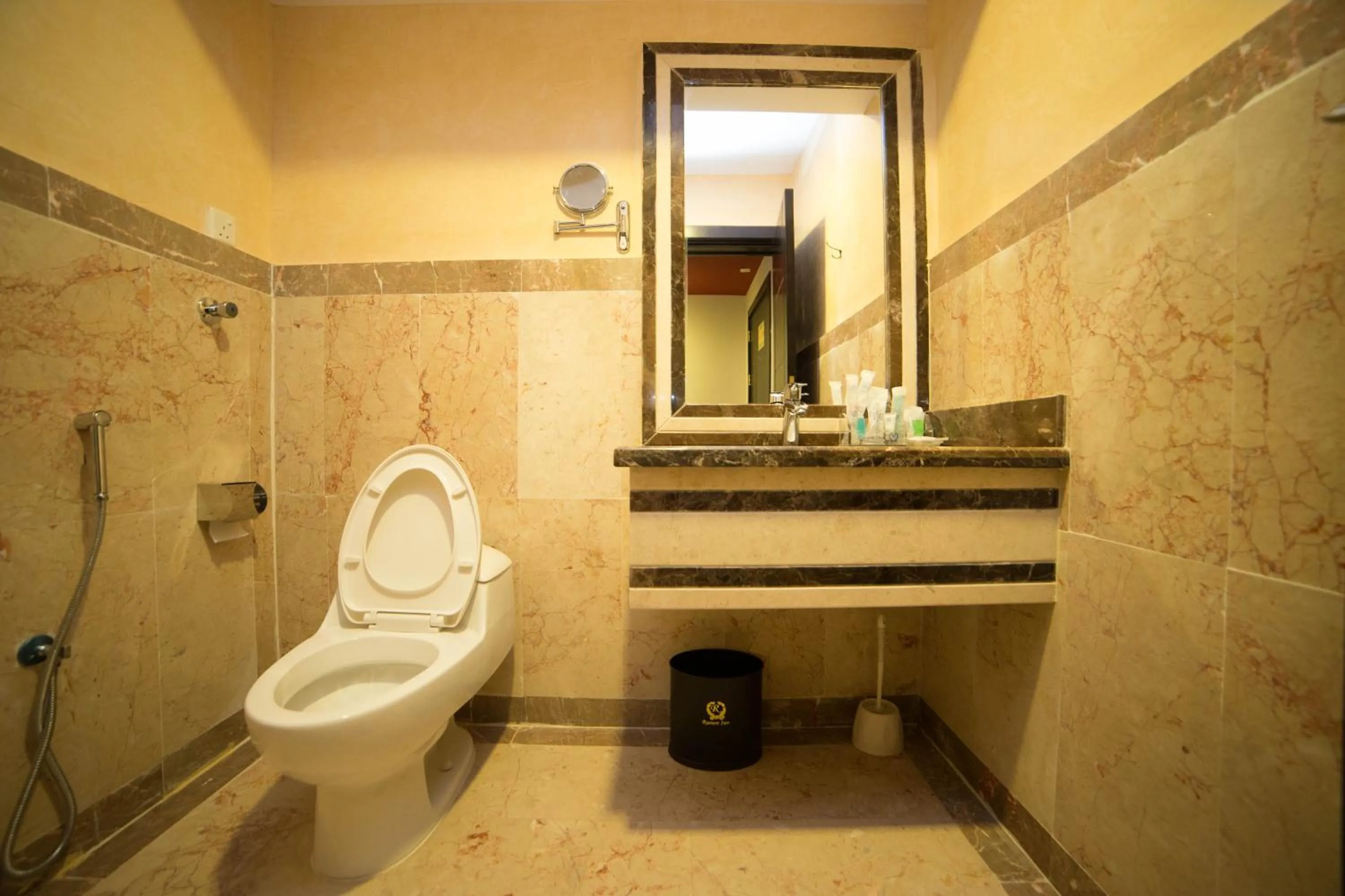 Bathroom in رؤوم إن للشقق الفندقية-Raoum Inn Hotel Apartments