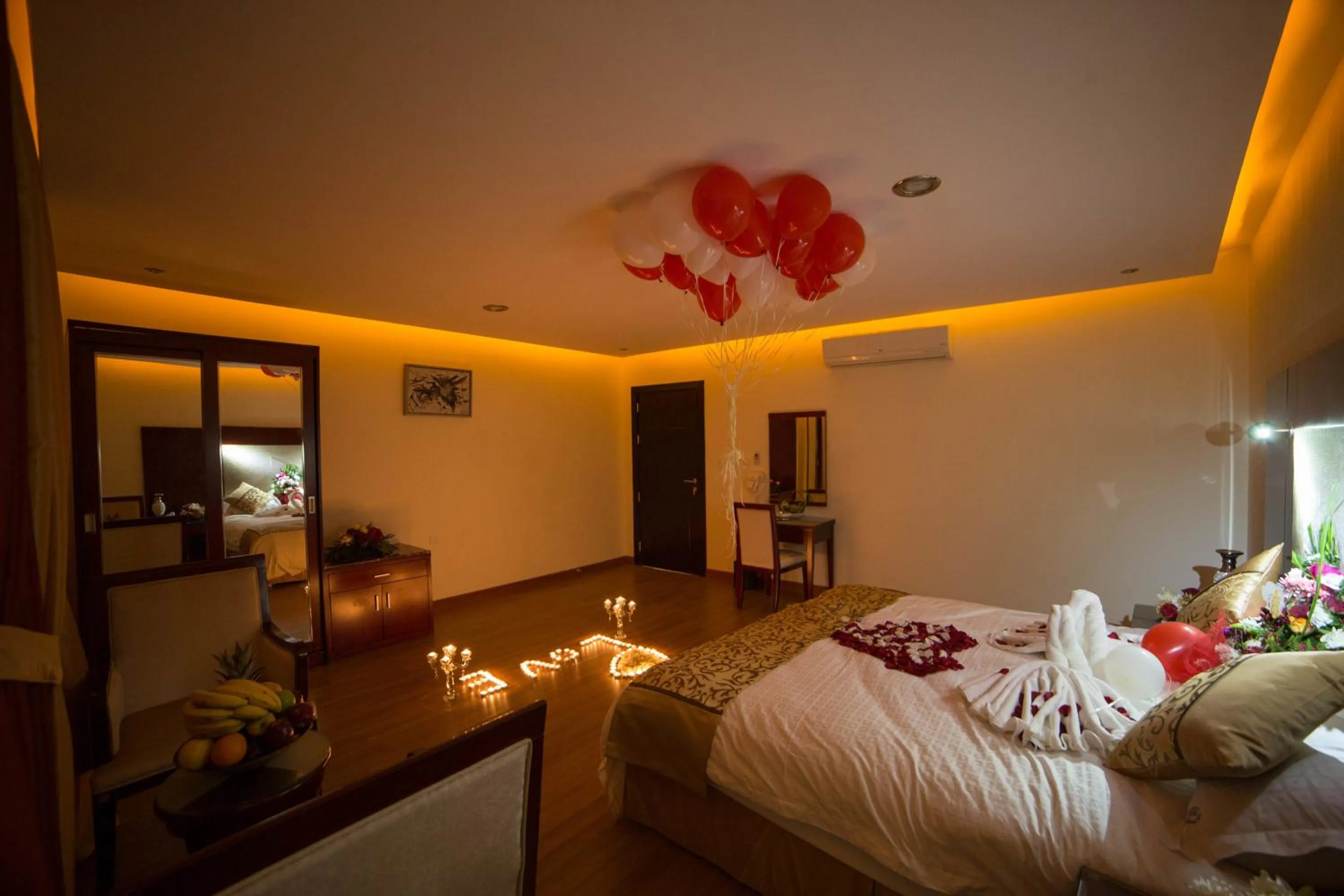 Seating area, Bed in رؤوم إن للشقق الفندقية-Raoum Inn Hotel Apartments