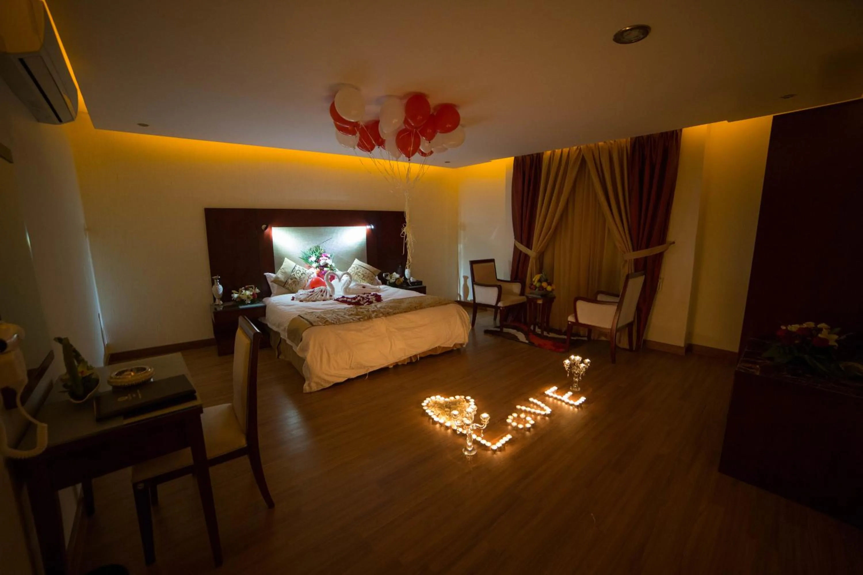 Bedroom, Bed in رؤوم إن للشقق الفندقية-Raoum Inn Hotel Apartments