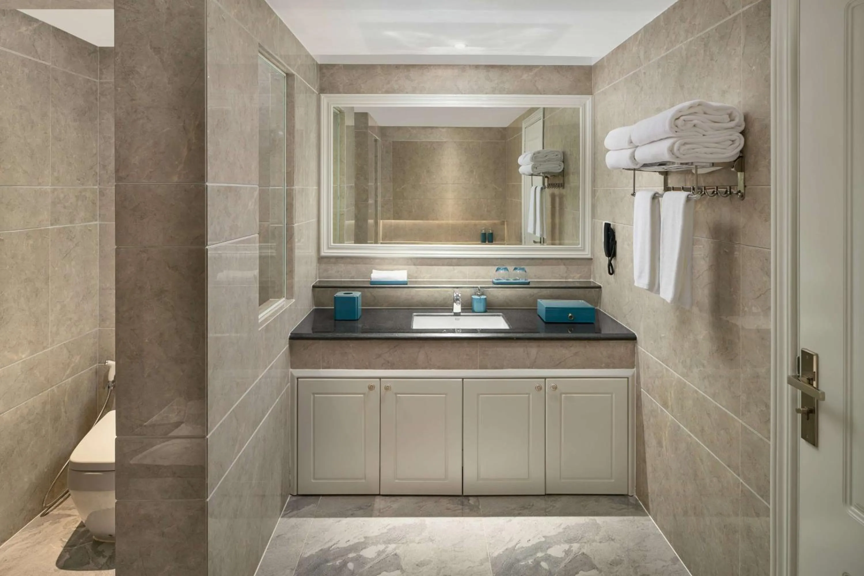 Bathroom in Wyndham Grand Phnom Penh Capital