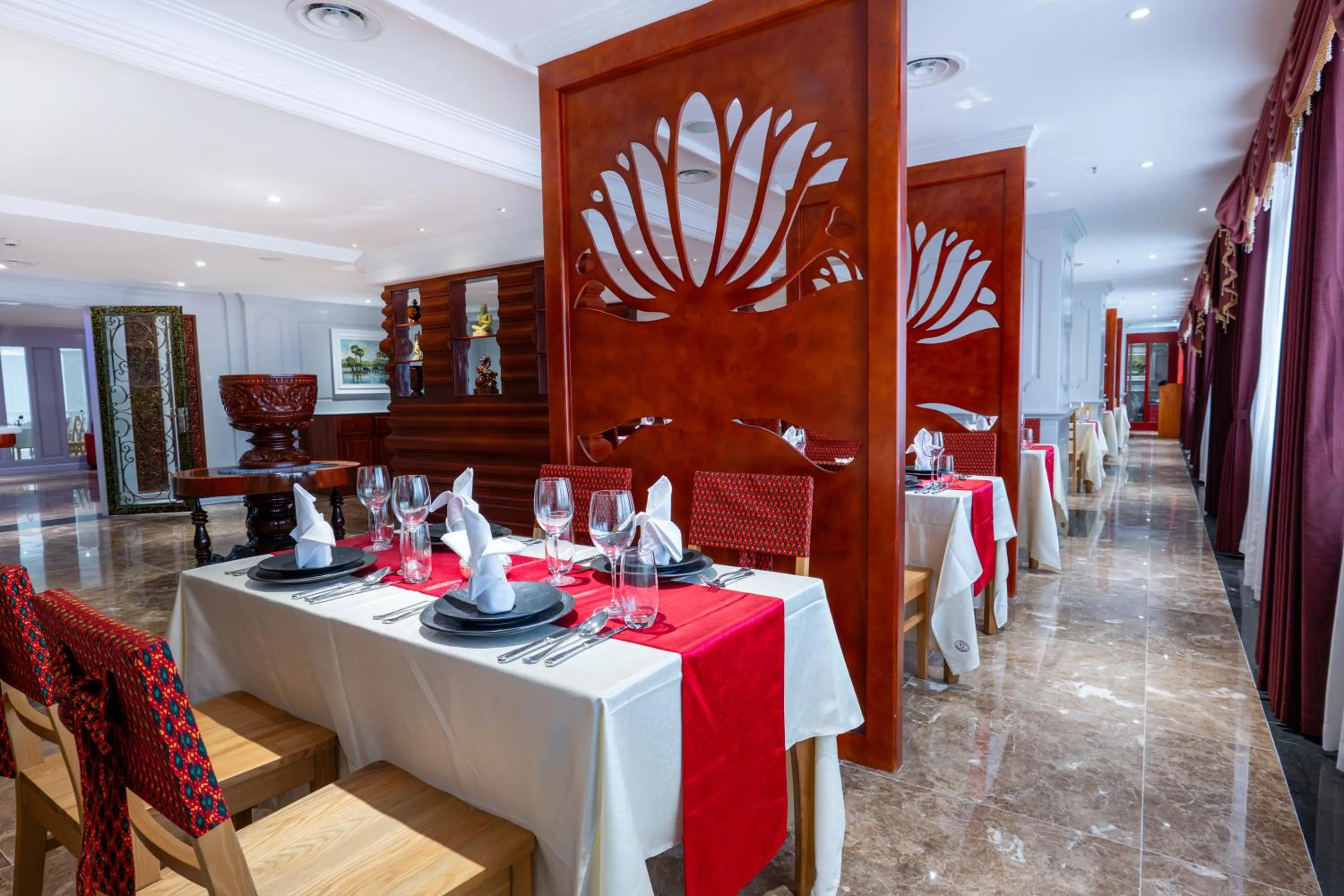 Restaurant/places to eat in Wyndham Grand Phnom Penh Capital