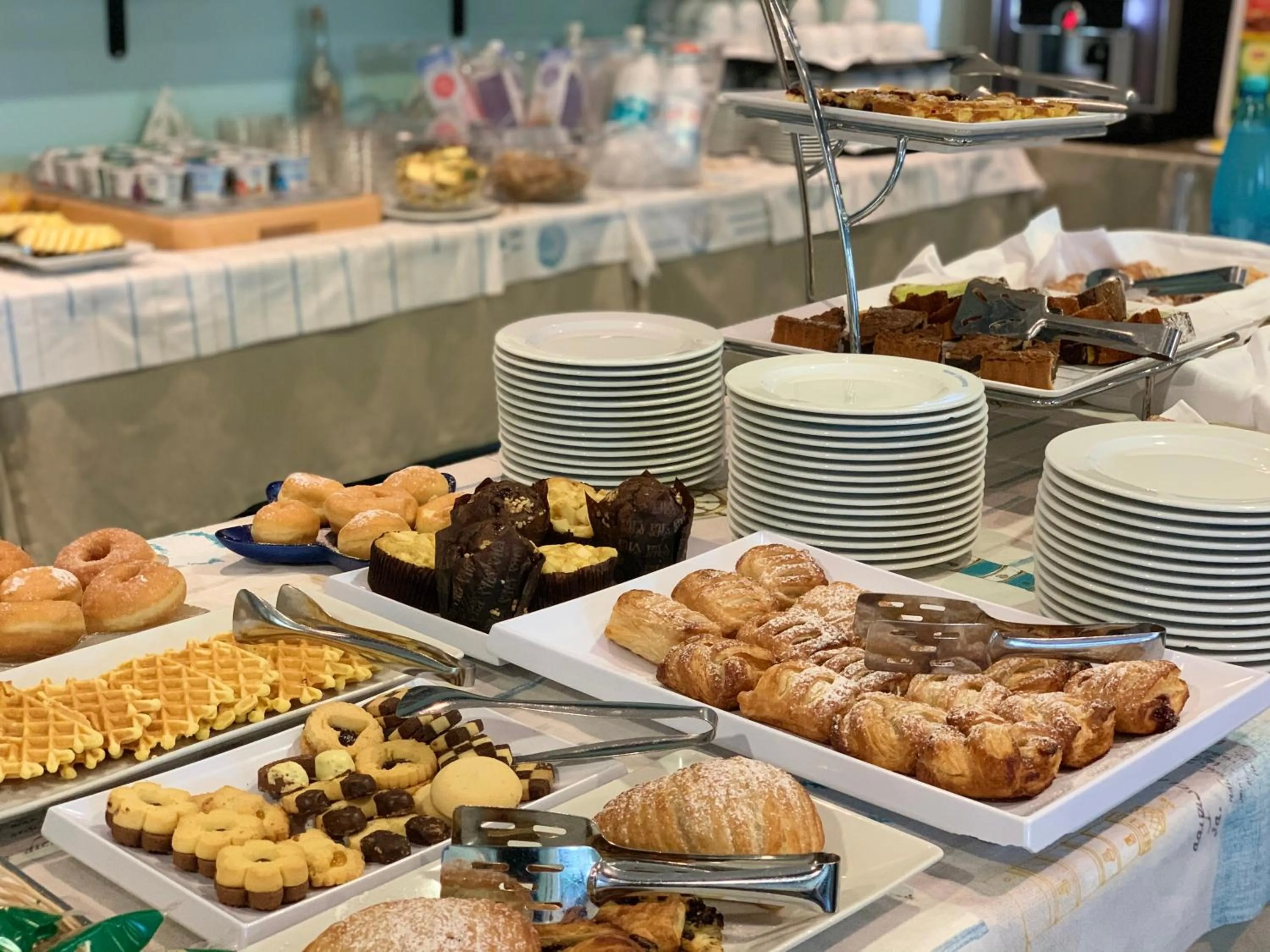 Buffet breakfast in Hotel Continental