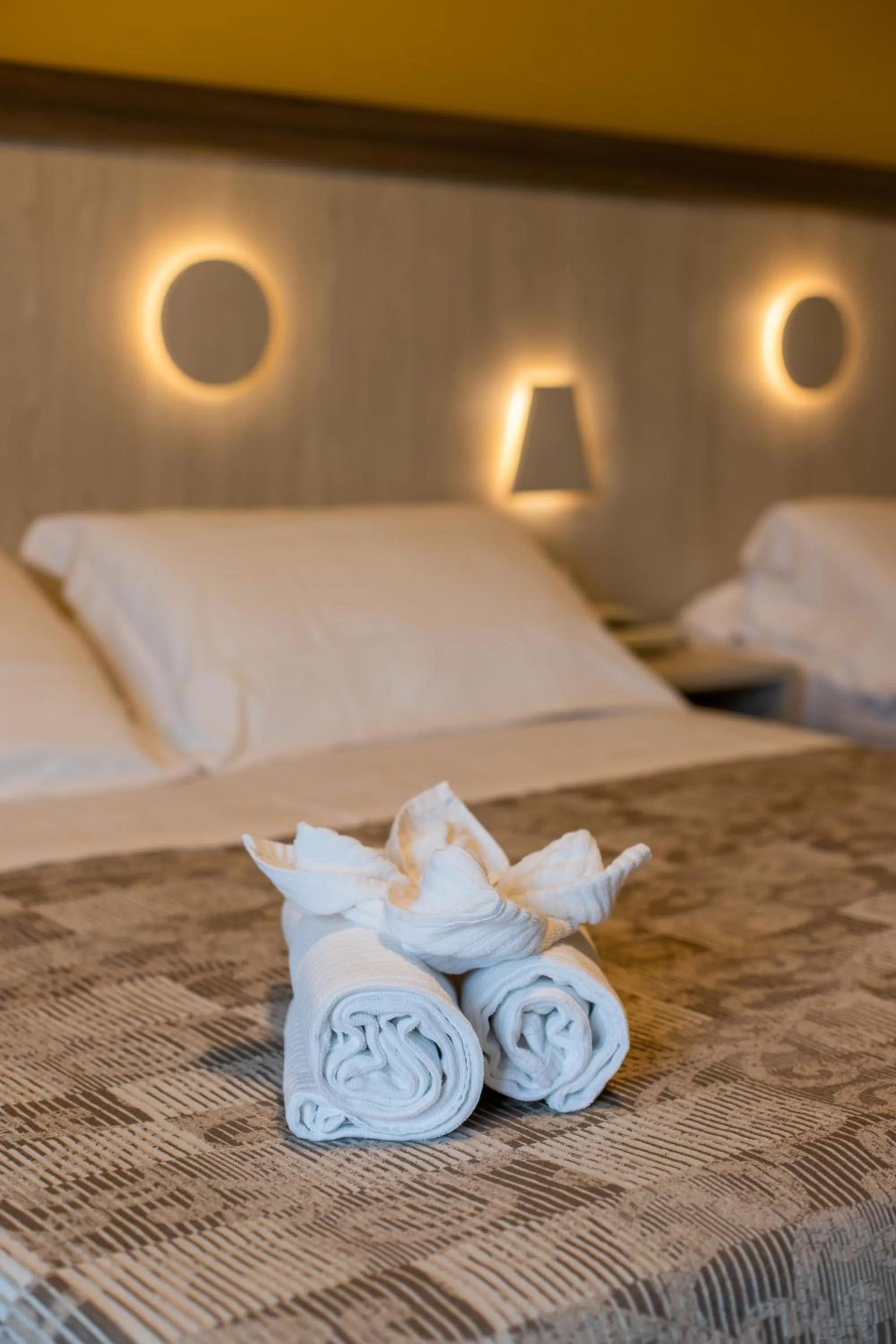 Photo of the whole room, Bed in Hotel Continental