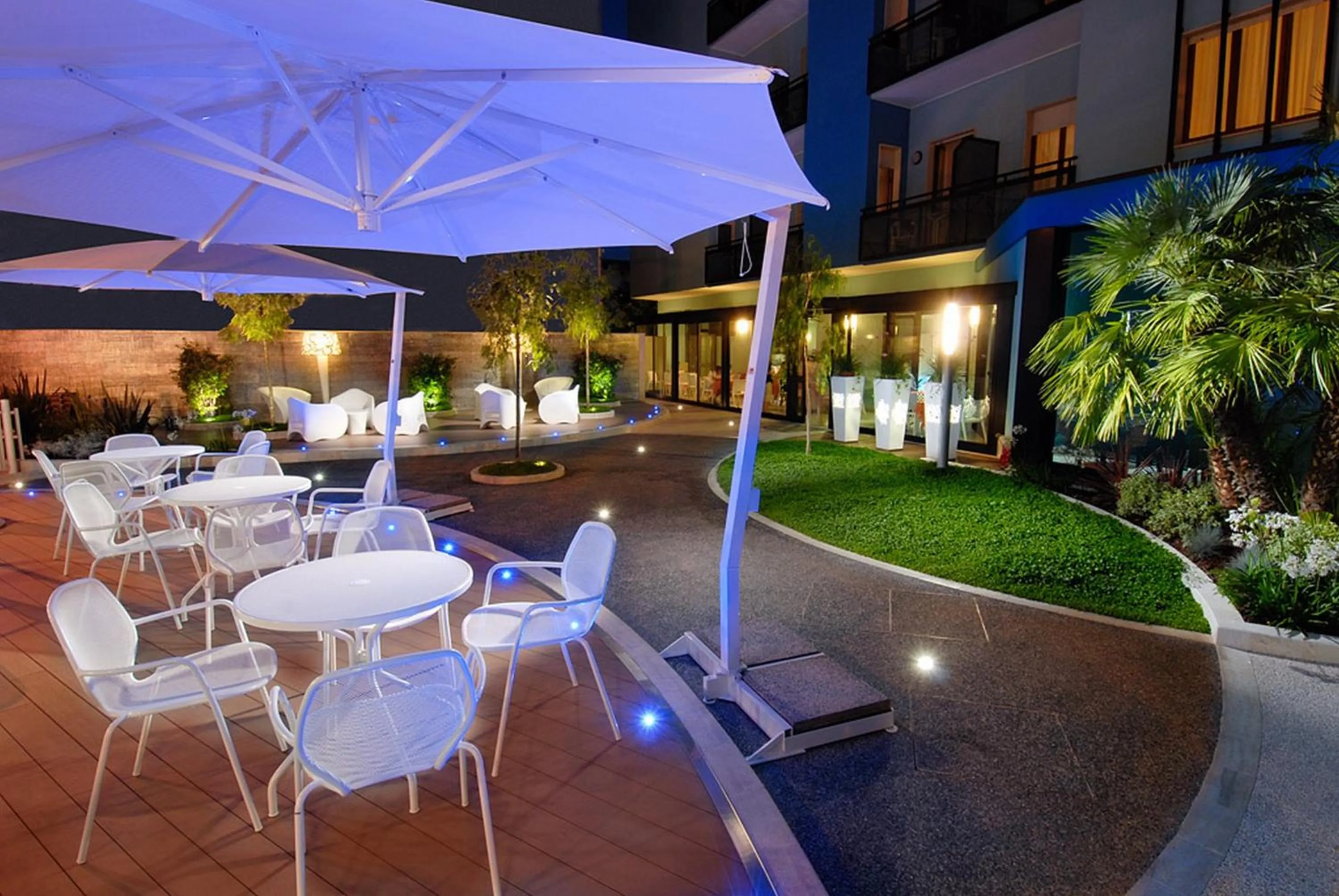 Night in Hotel Continental