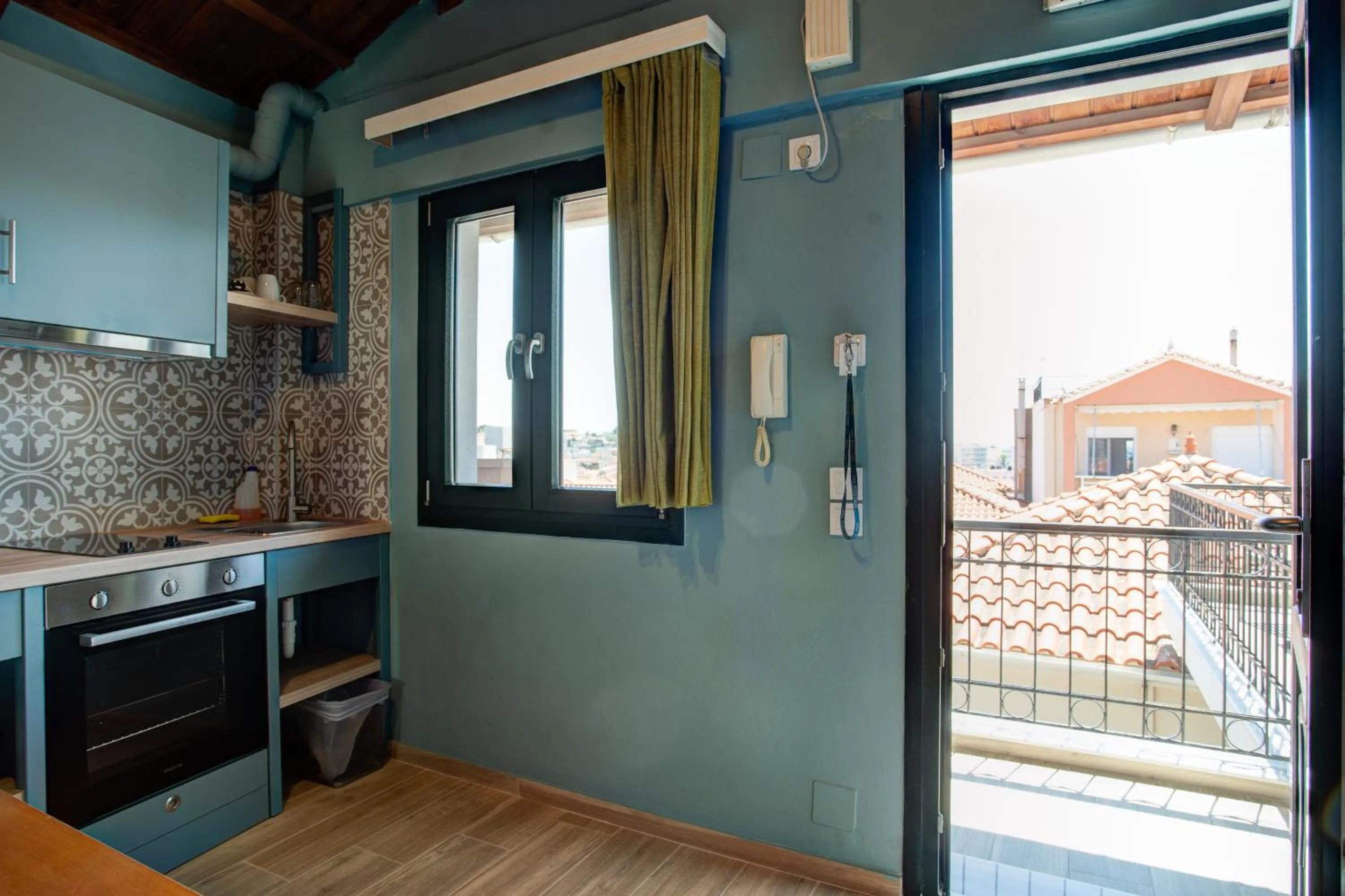 pet friendly in Heliotrope The Studios