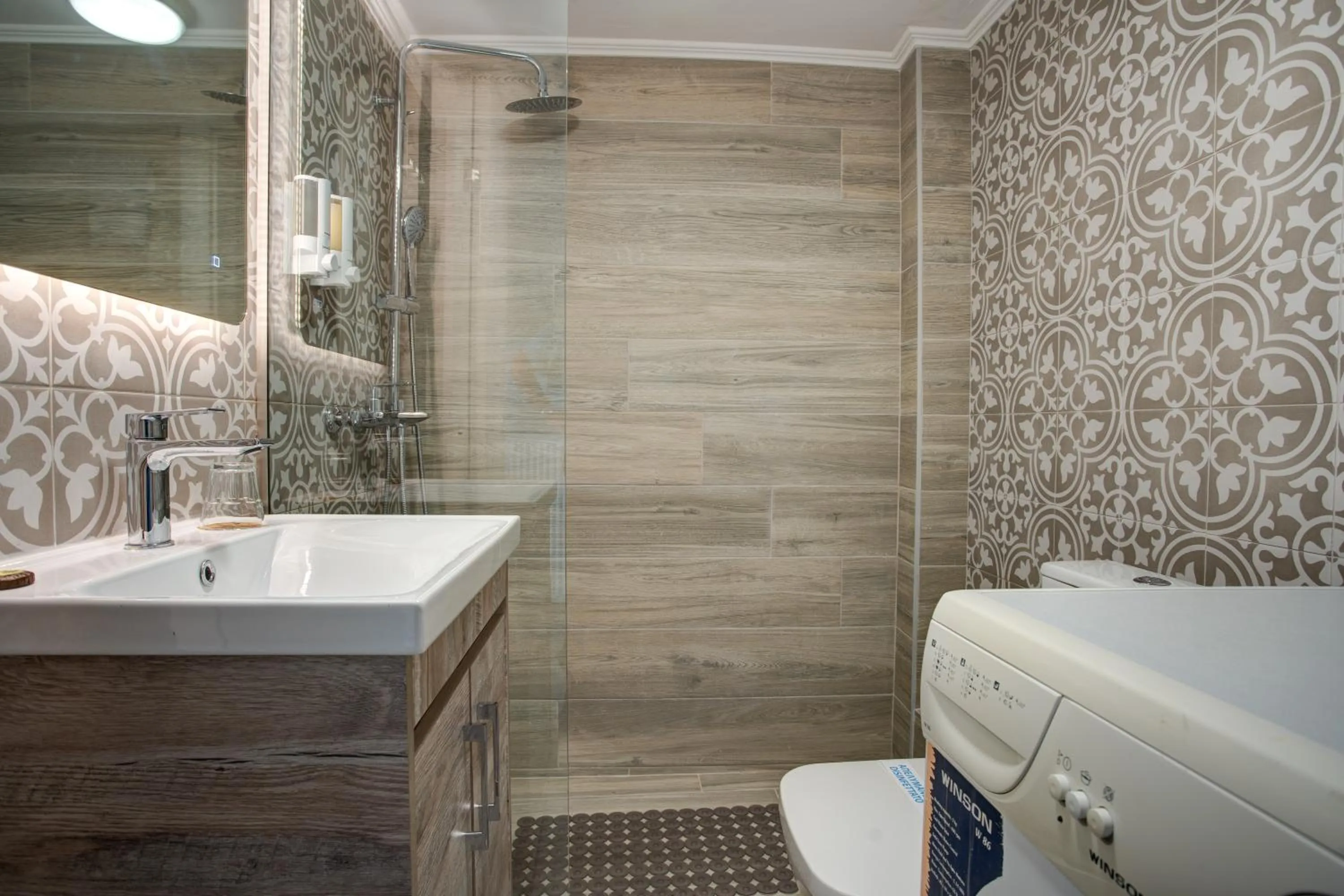 Shower in Heliotrope The Studios