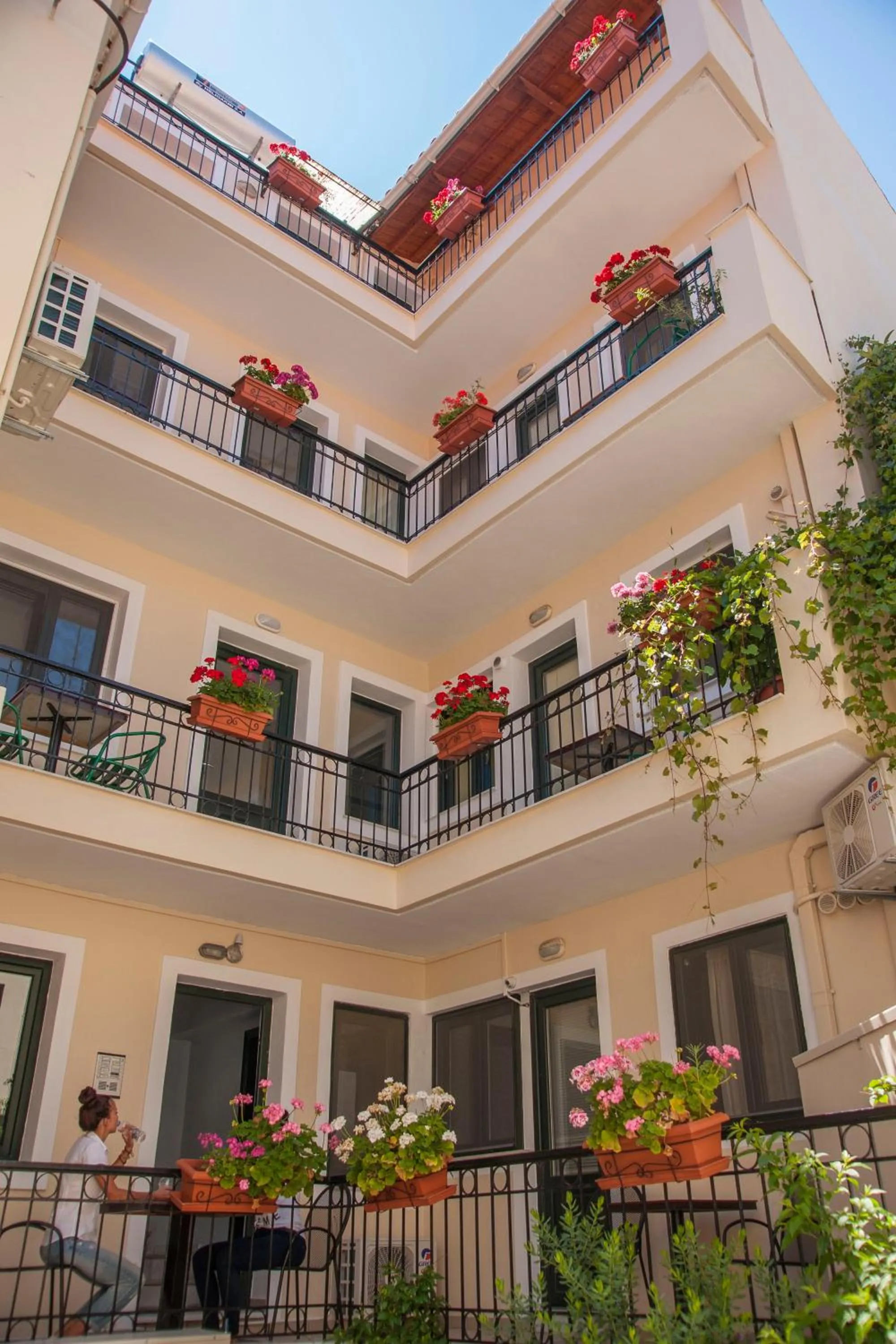 Property building in Heliotrope The Studios