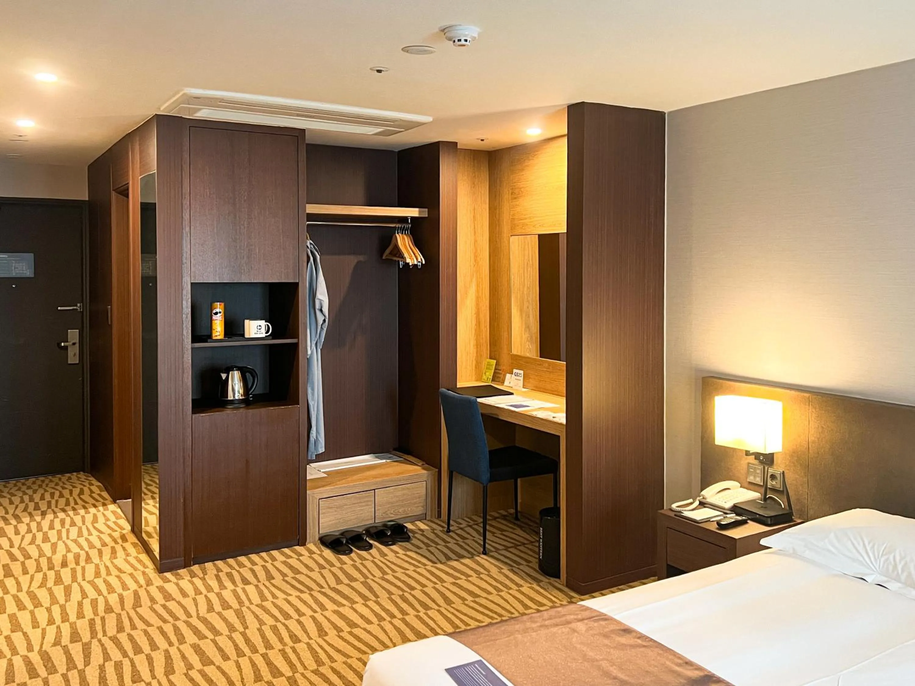 Bed in Best Western Jeju Hotel