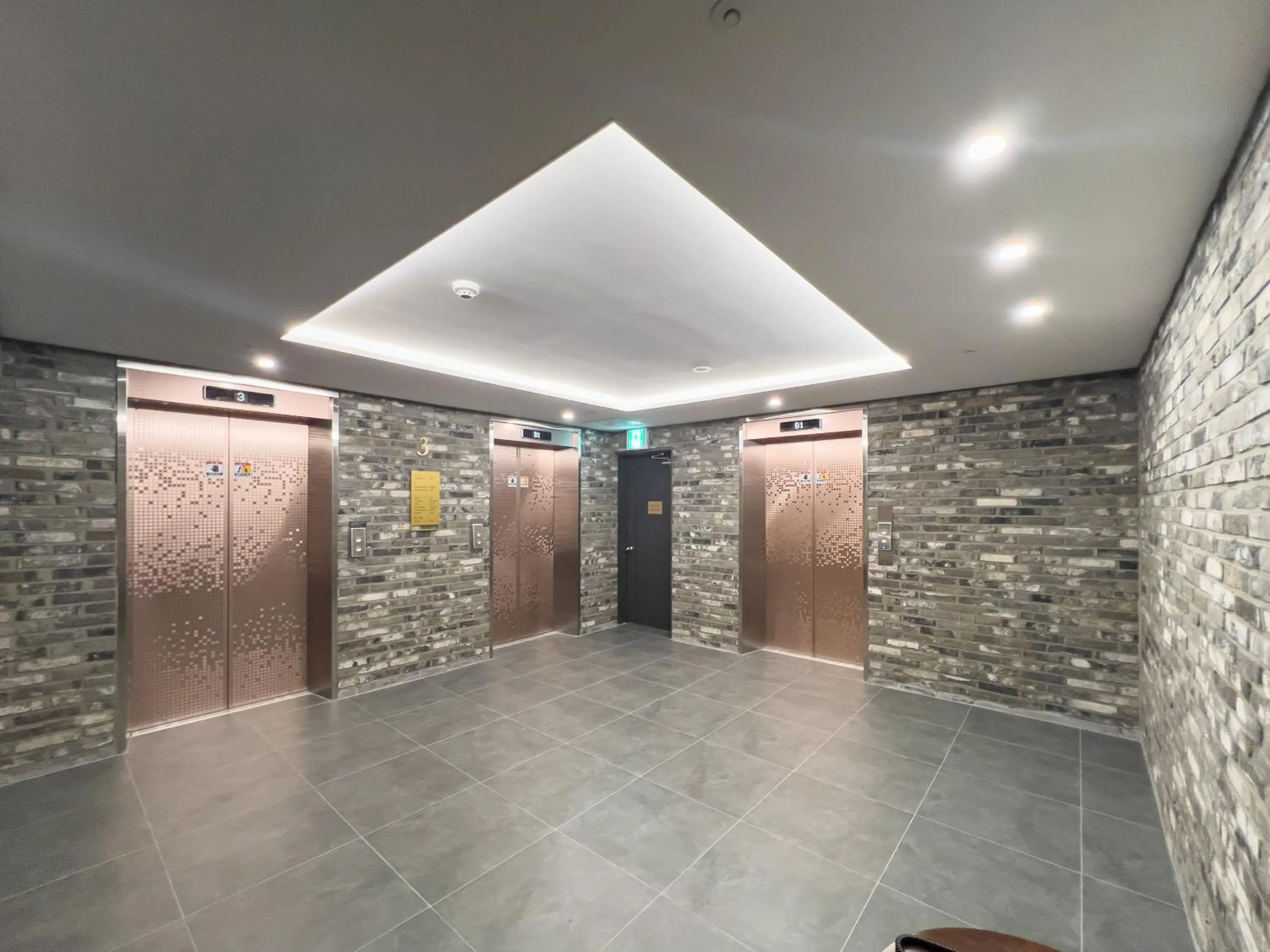 elevator in Best Western Jeju Hotel