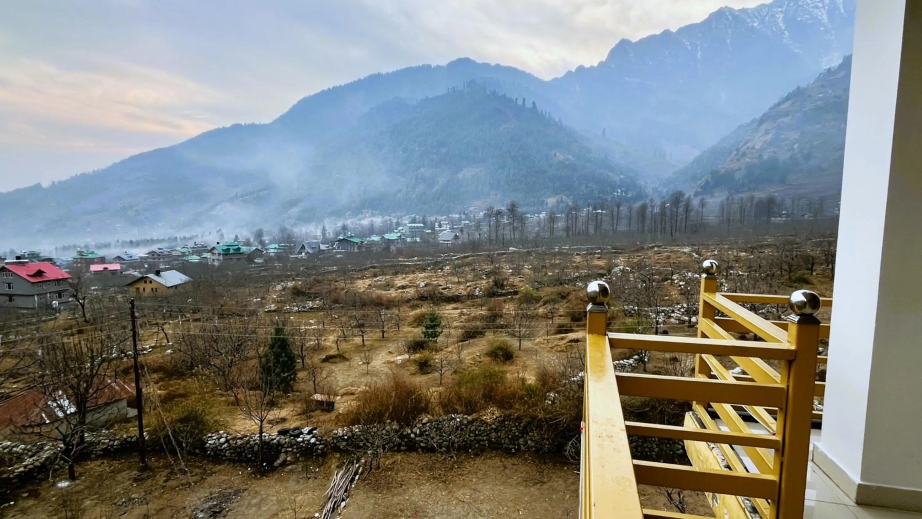 Spring in WANDER THRIVES INN By Ads Manali