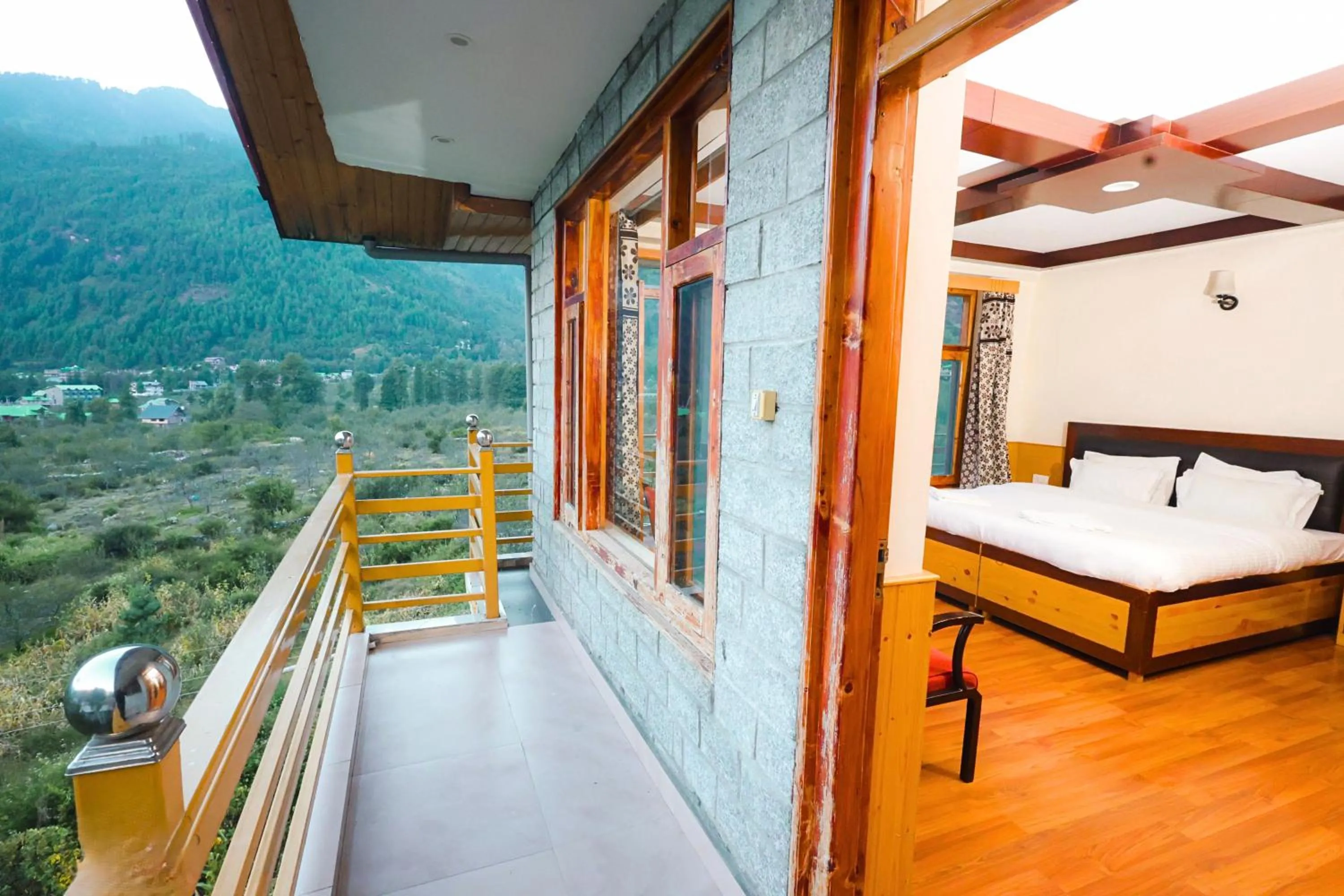 Balcony/Terrace in WANDER THRIVES INN By Ads Manali