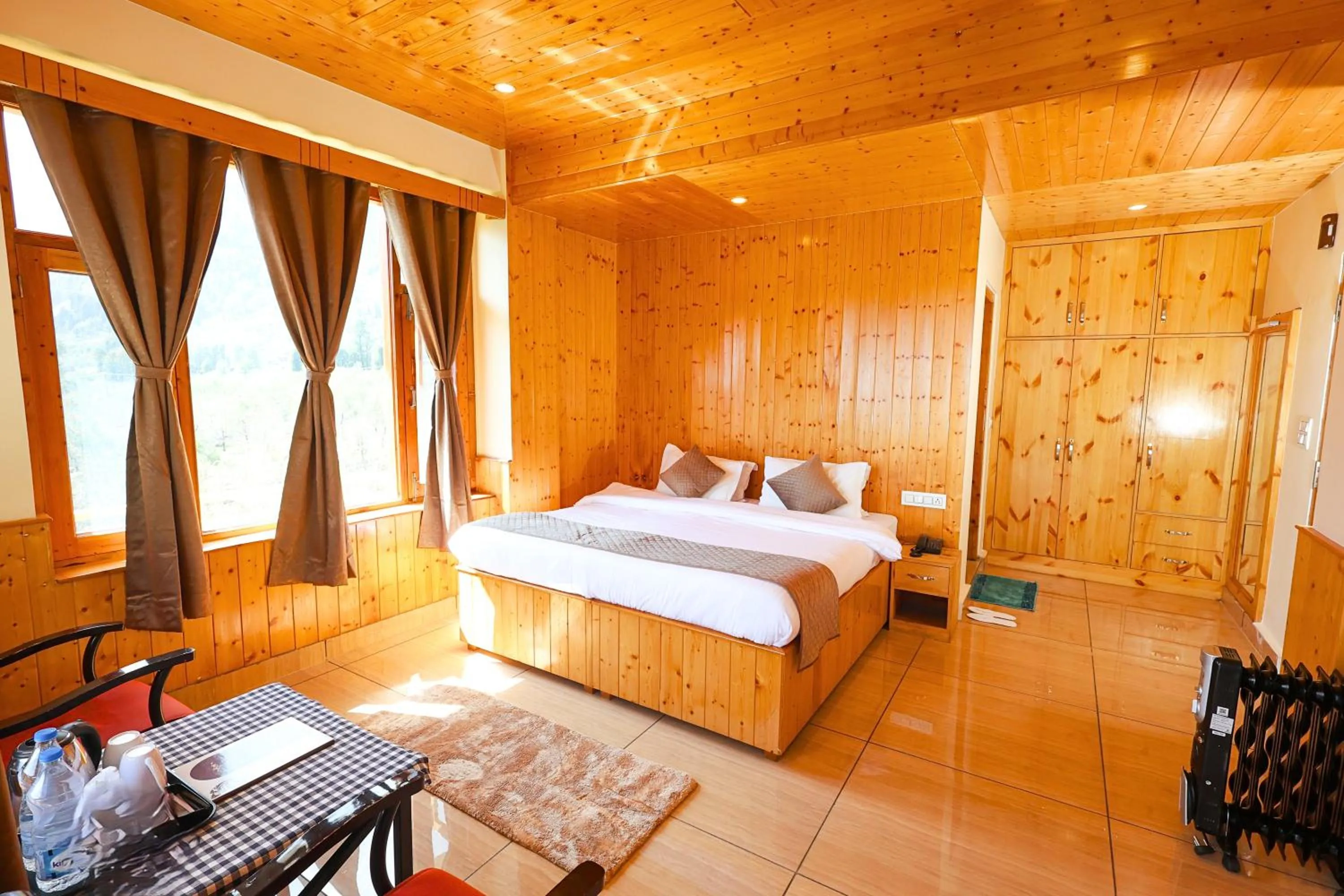 Bedroom in WANDER THRIVES INN By Ads Manali