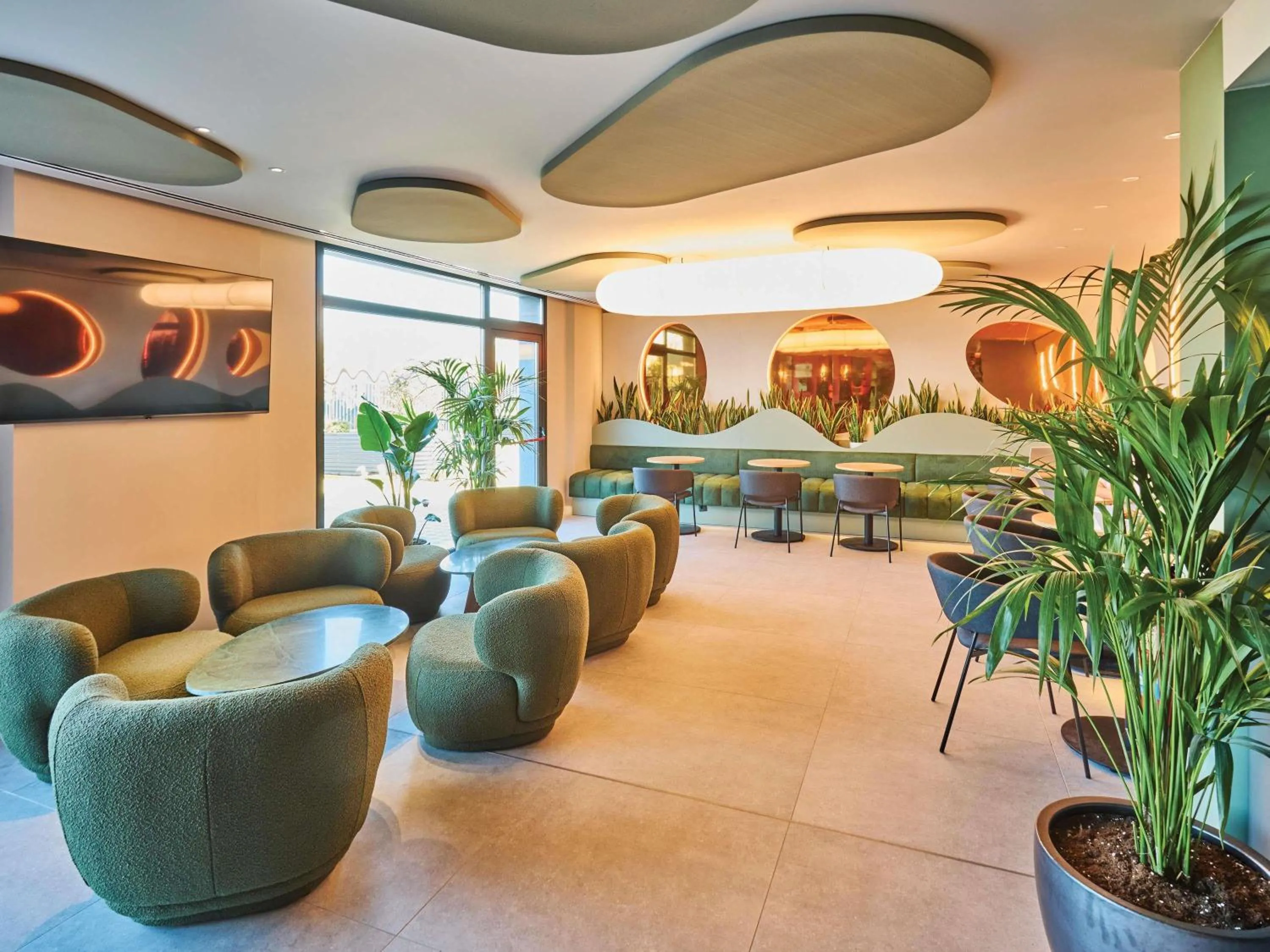 Property building in Ibis Styles Madrid Airport Valdebebas