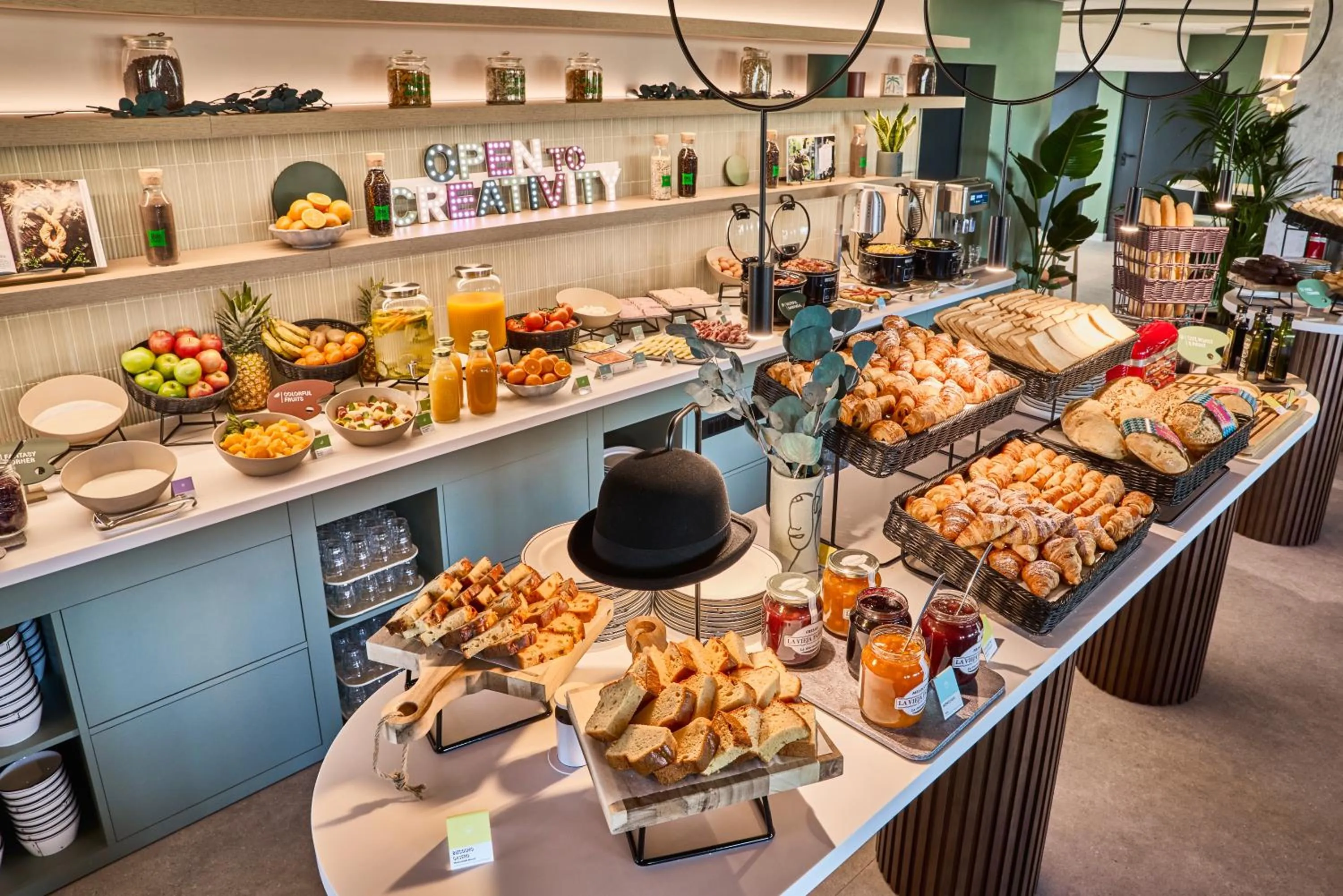 Breakfast in Ibis Styles Madrid Airport Valdebebas