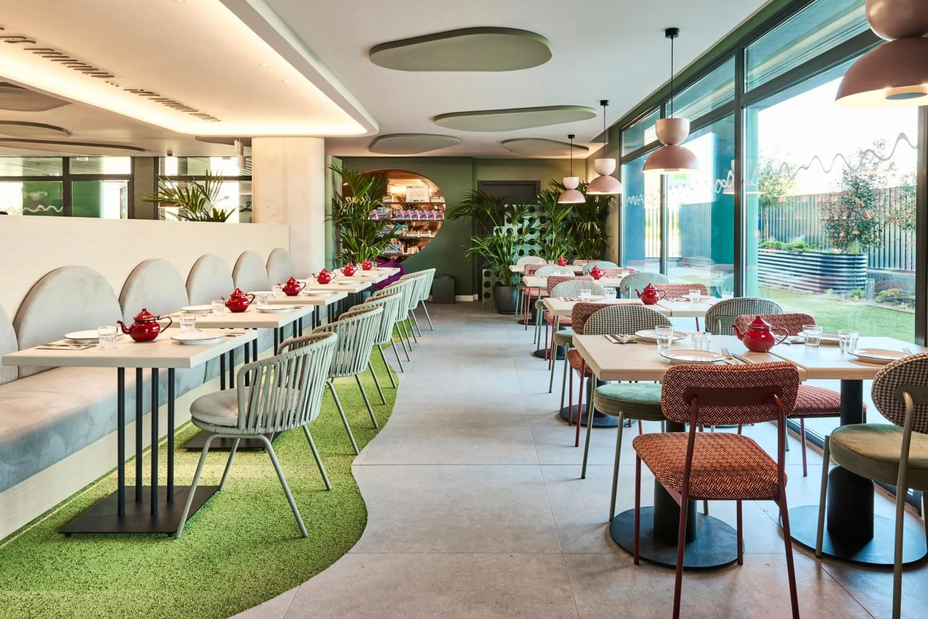 Restaurant/places to eat in Ibis Styles Madrid Airport Valdebebas