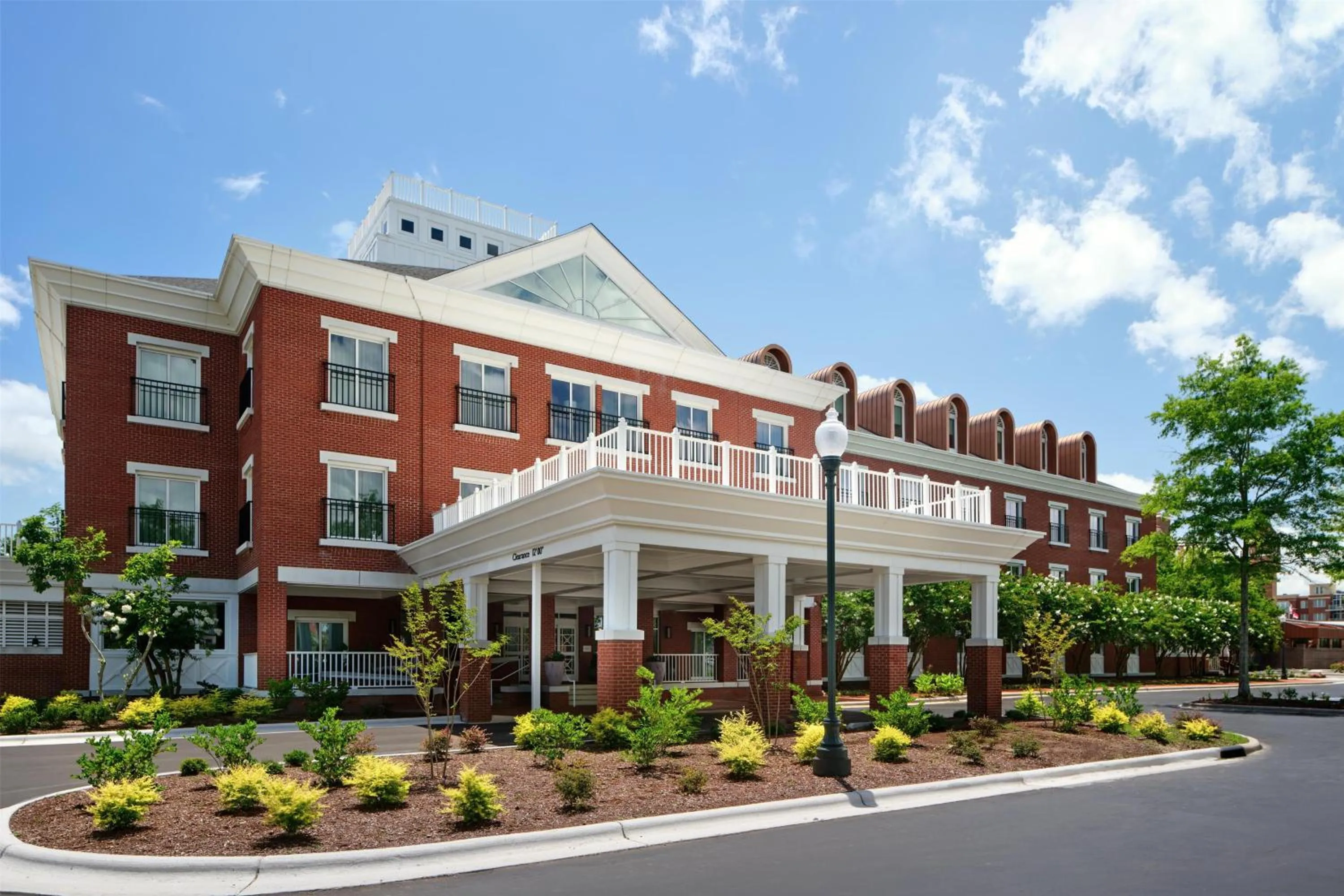 Property building in Tryon Riverfront Inn New Bern, Tapestry Collection By Hilton