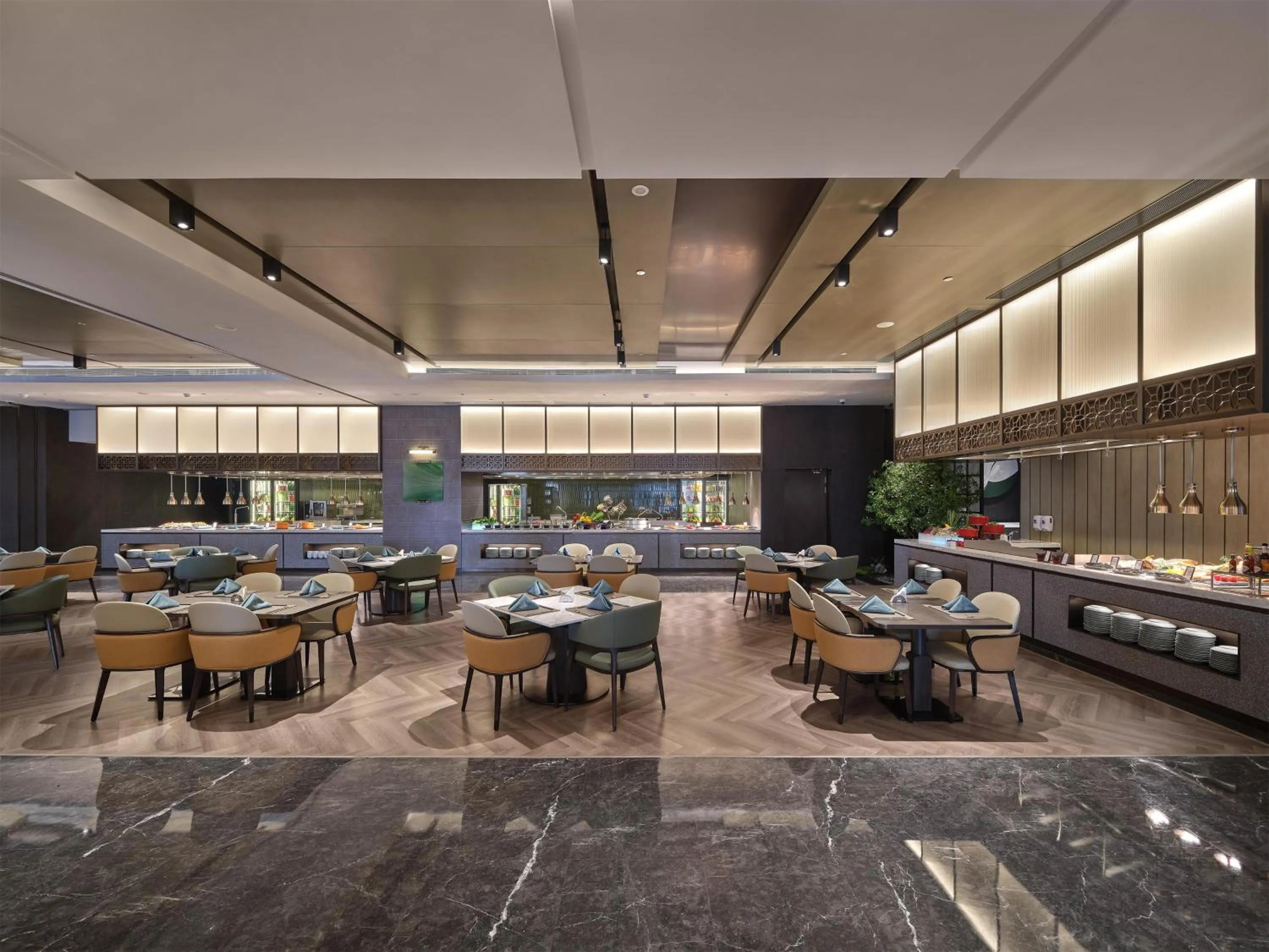 Restaurant/places to eat in Hilton Jiashan