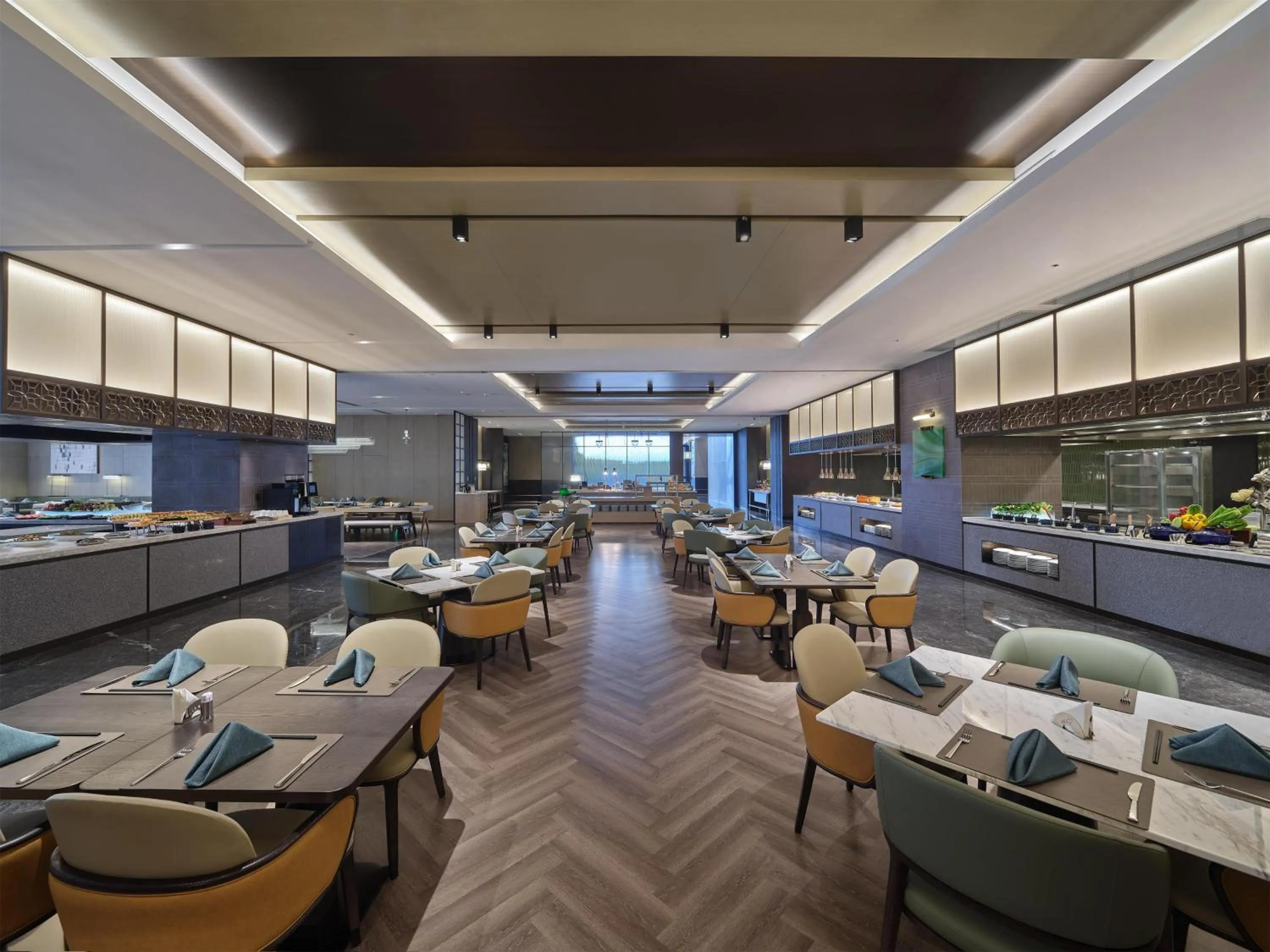 Restaurant/places to eat in Hilton Jiashan