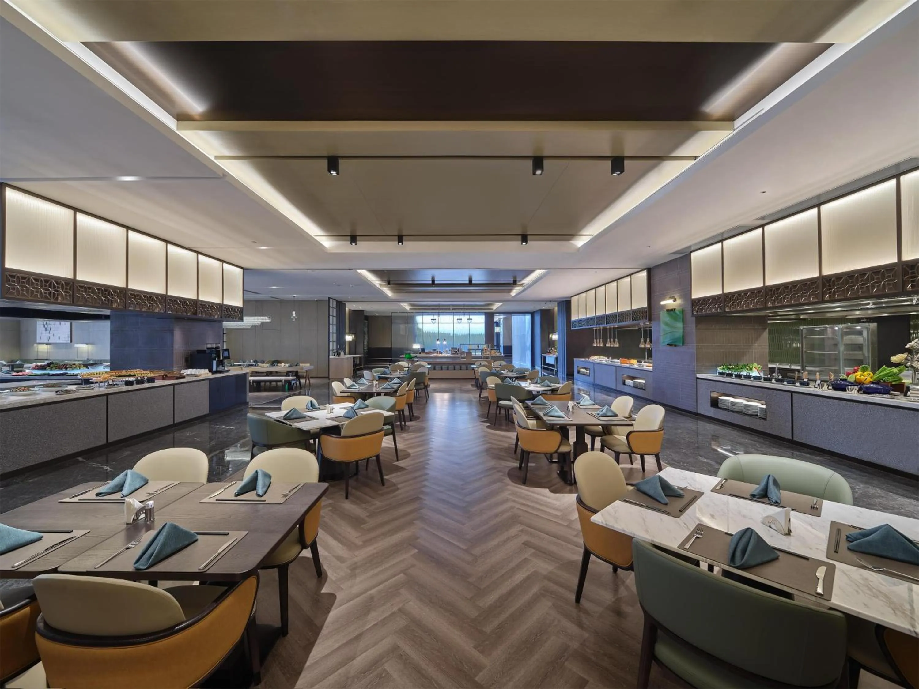 Restaurant/places to eat in Hilton Jiashan