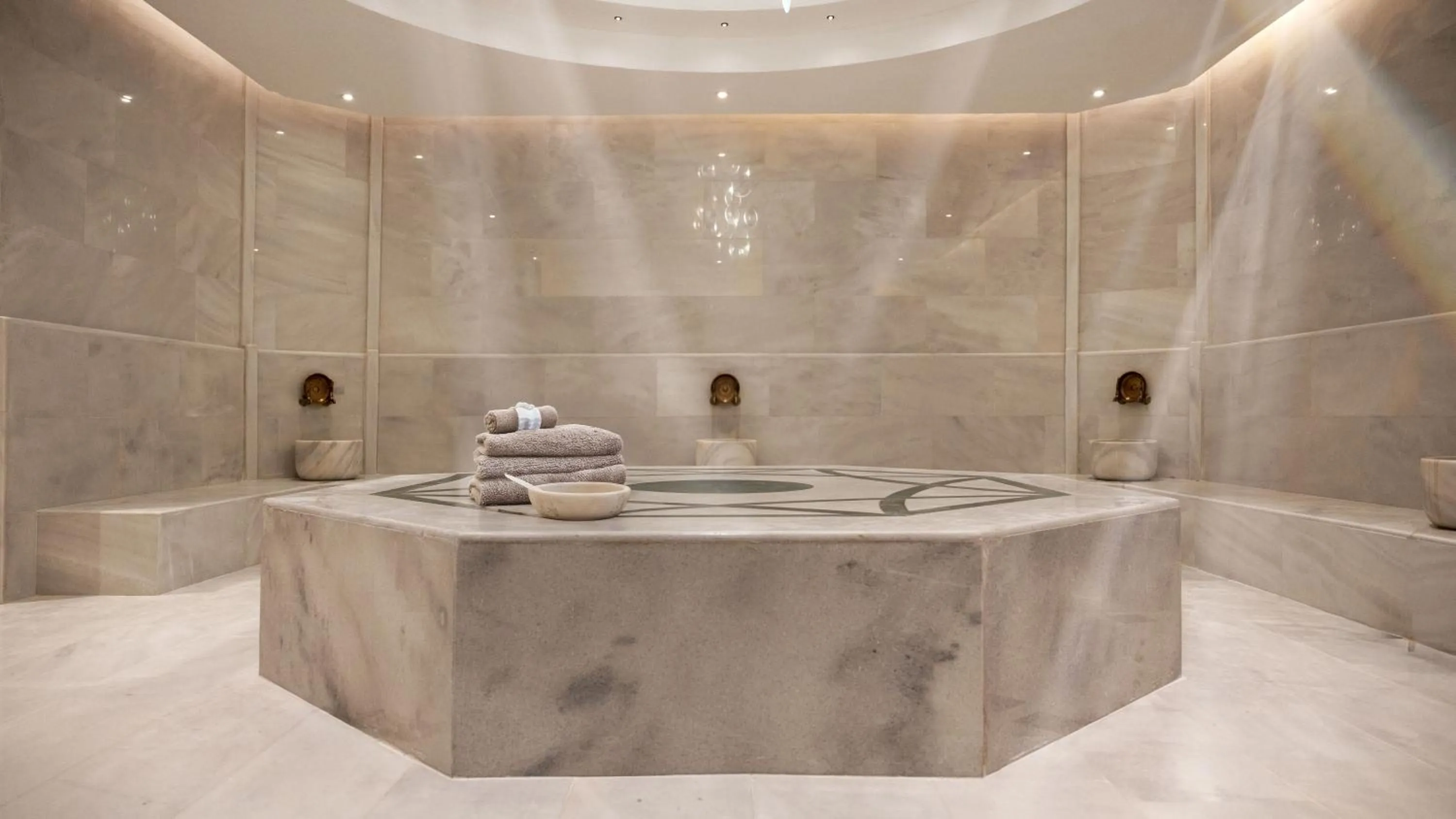 Spa and wellness centre/facilities in Doubletree By Hilton Kars Sarikamis