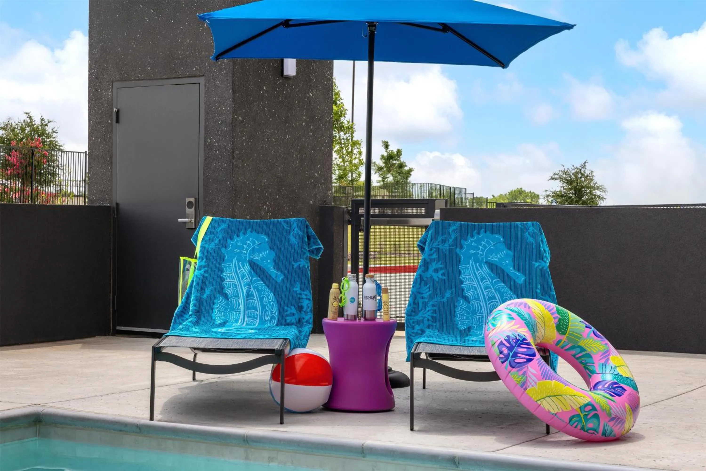 Pool view in Home2 Suites By Hilton Fort Worth Lake Worth