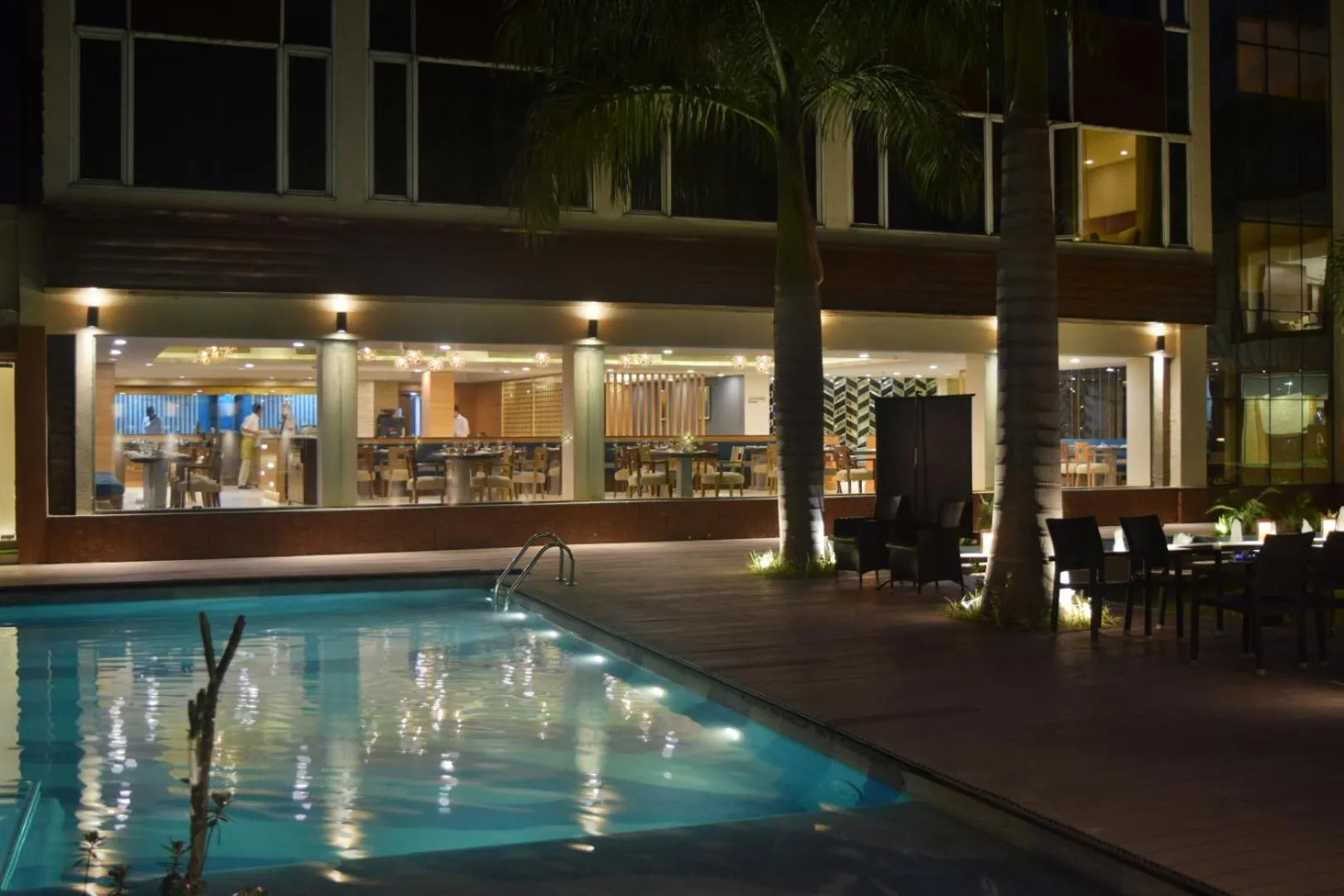 Swimming pool in Country Inn & Suites By Radisson Jammu