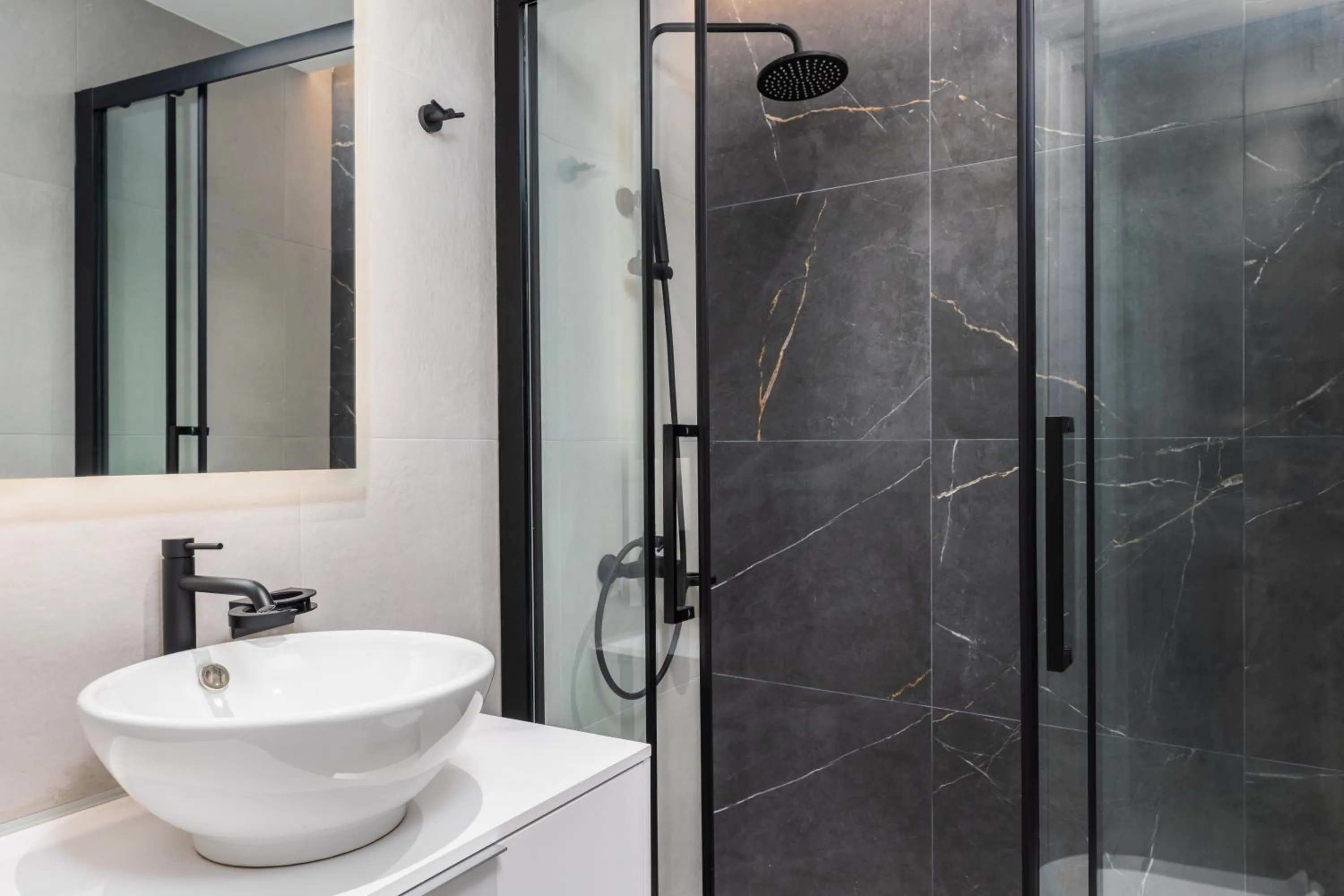 Shower in Soho Harbor by halu!