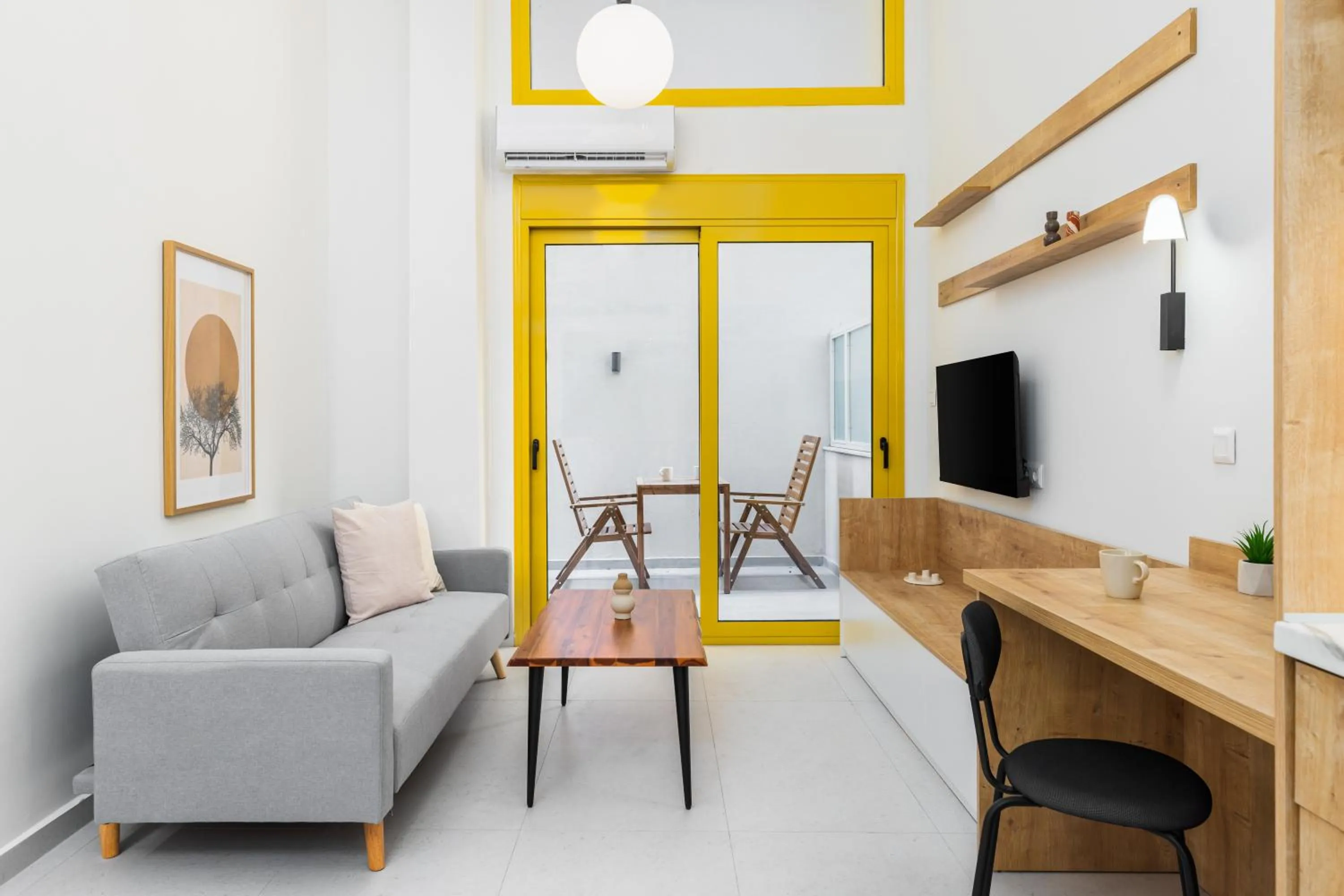 TV and multimedia in Soho Harbor by halu!