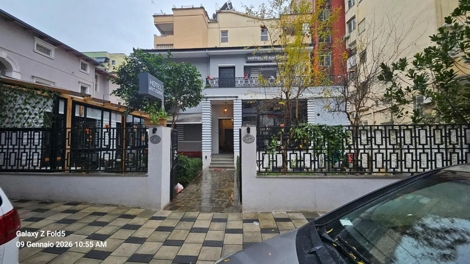 Facade/entrance in Hotel Antigone