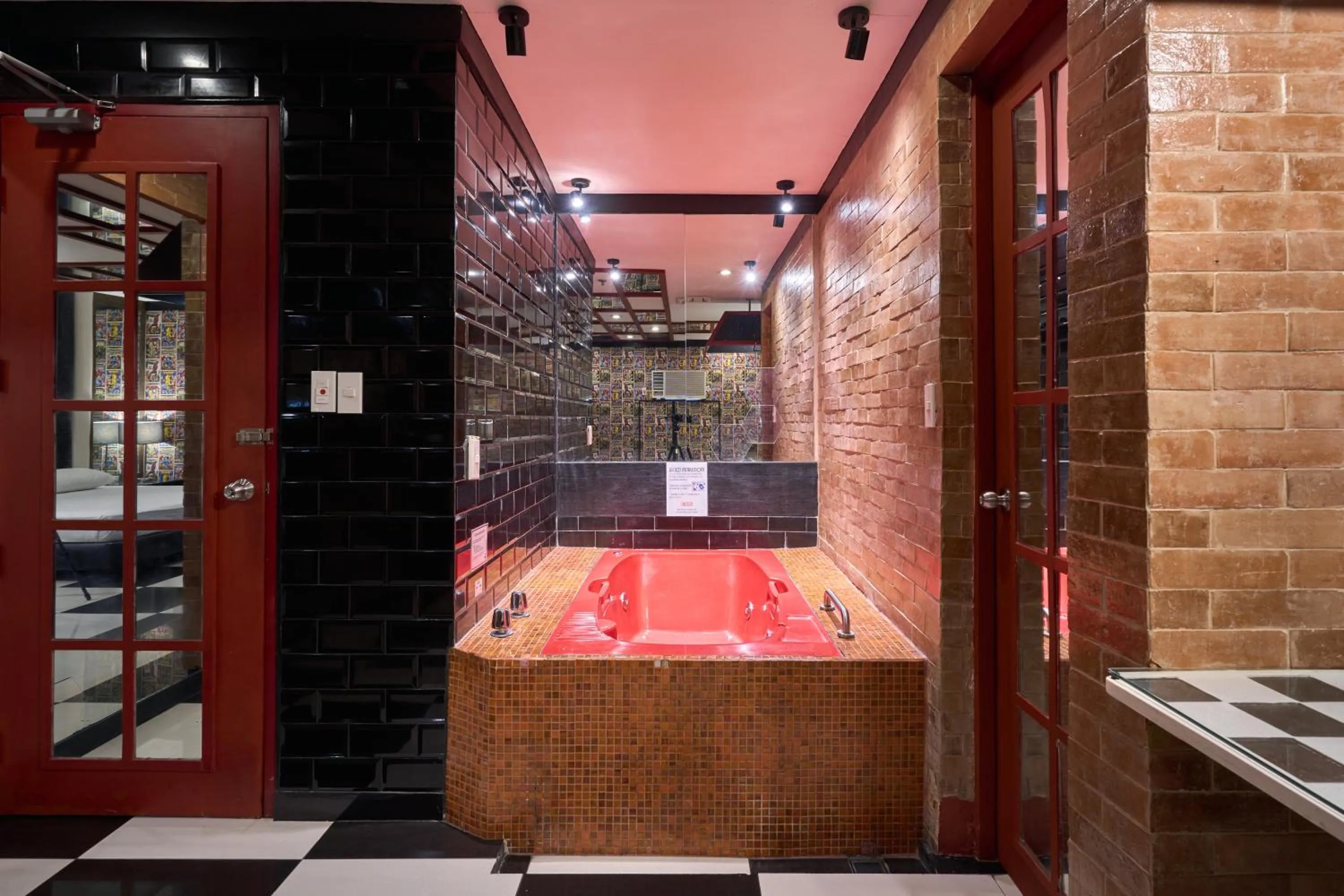 Hot Tub in Victoria Court Malabon