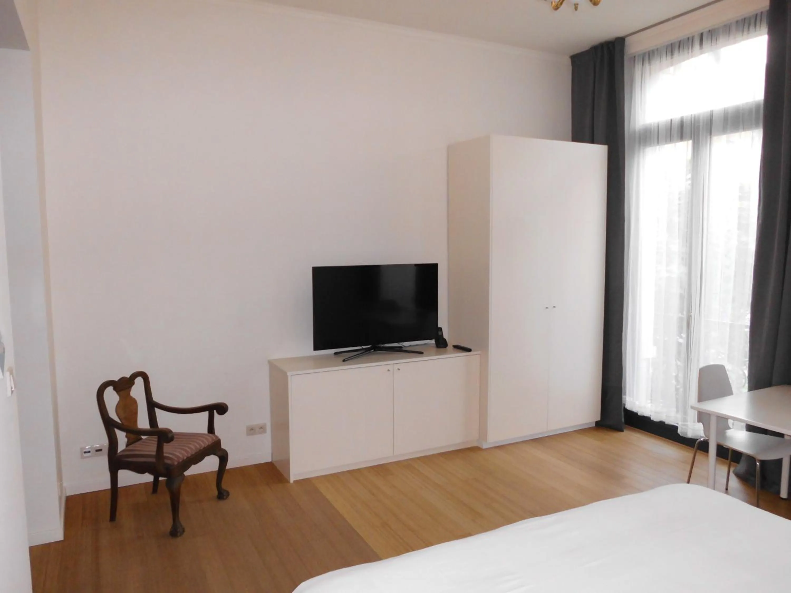 Day, Bed in Aparthotel Midi Residence