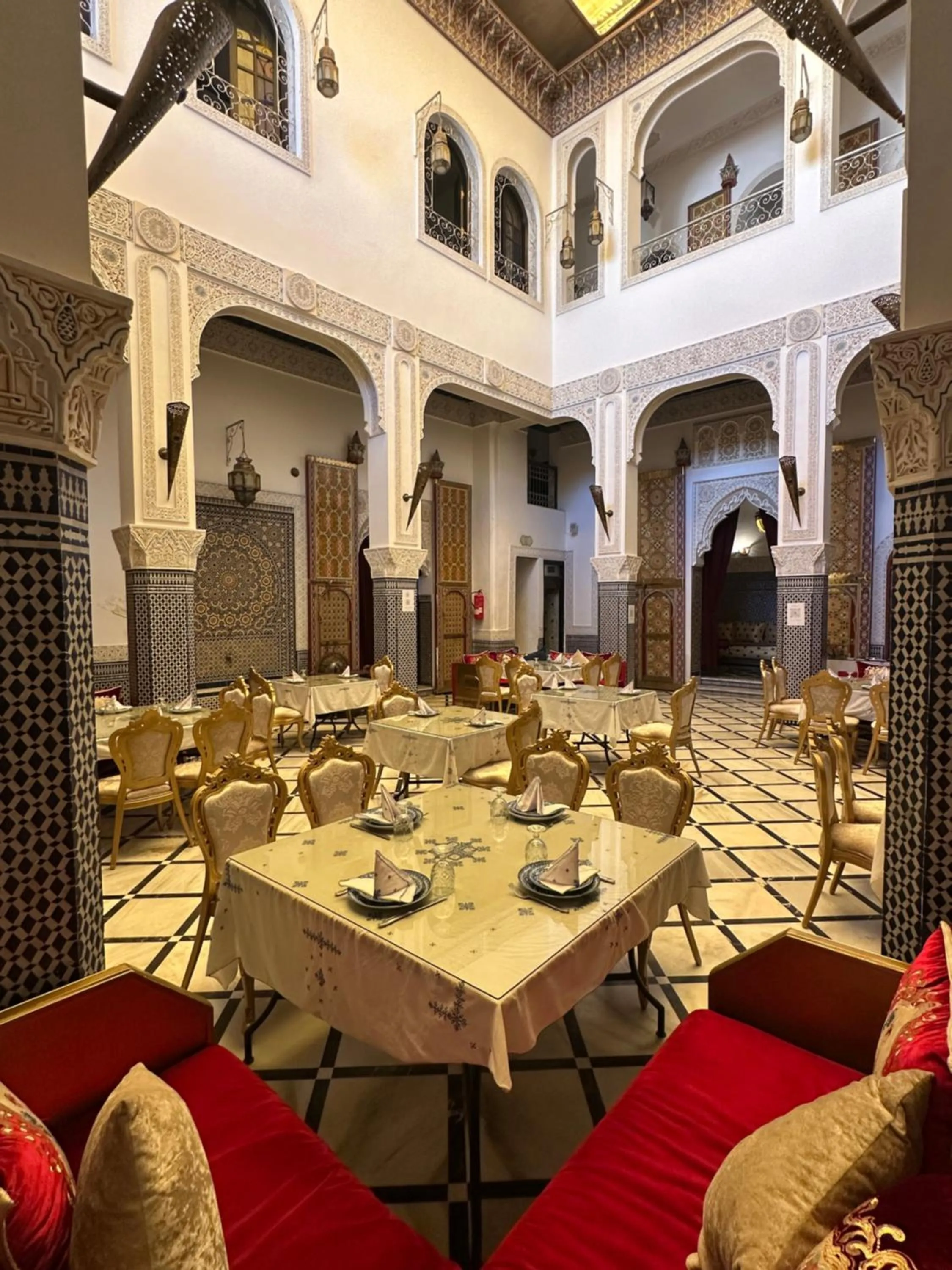Restaurant/places to eat in Riad Fes Bab Rcif Suite &Spa
