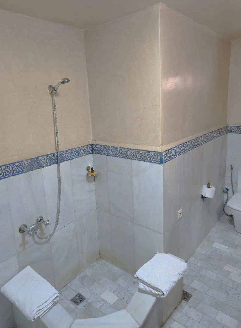 Shower in Riad Bab Fes Suite &Spa