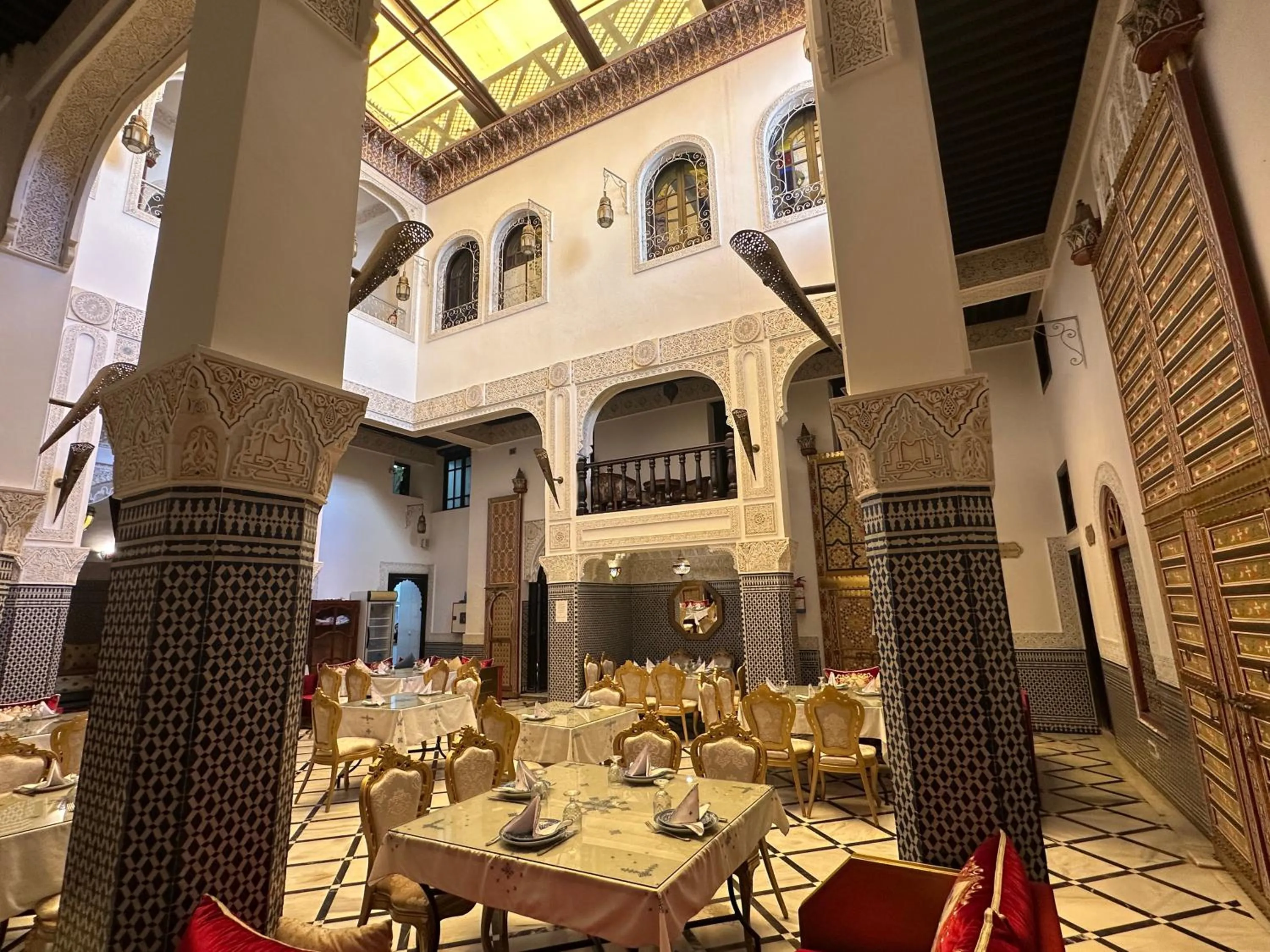 Restaurant/places to eat in Riad Fes Bab Rcif Suite &Spa