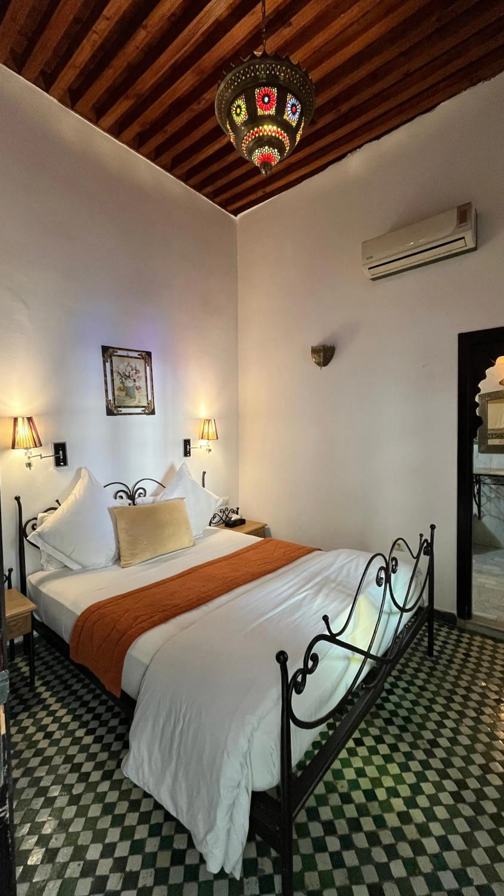 air conditioner, Bed in Riad Bab Fes Suite &Spa