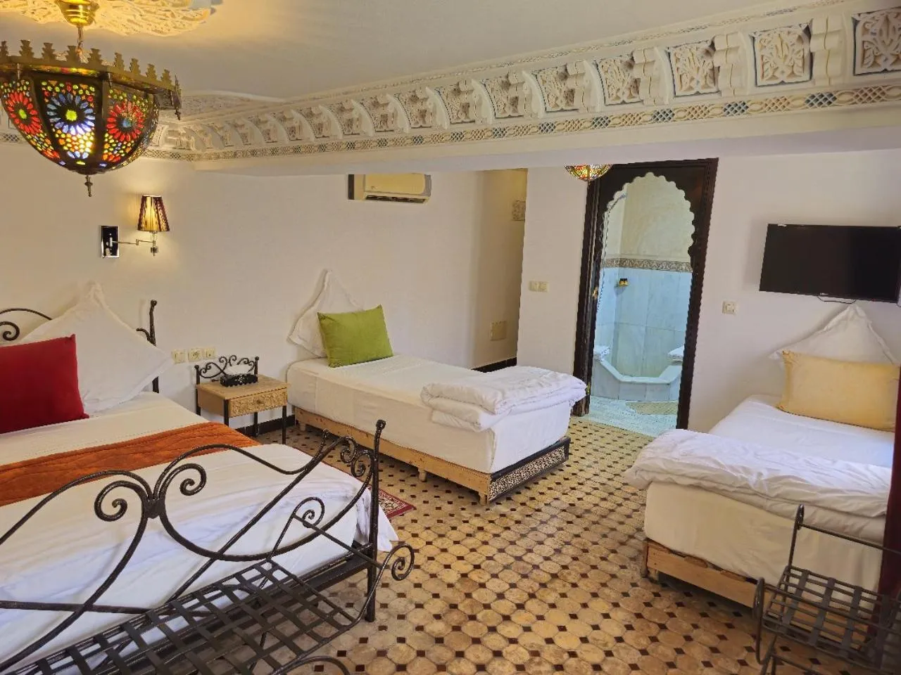 Bed in Riad Bab Fes Suite &Spa