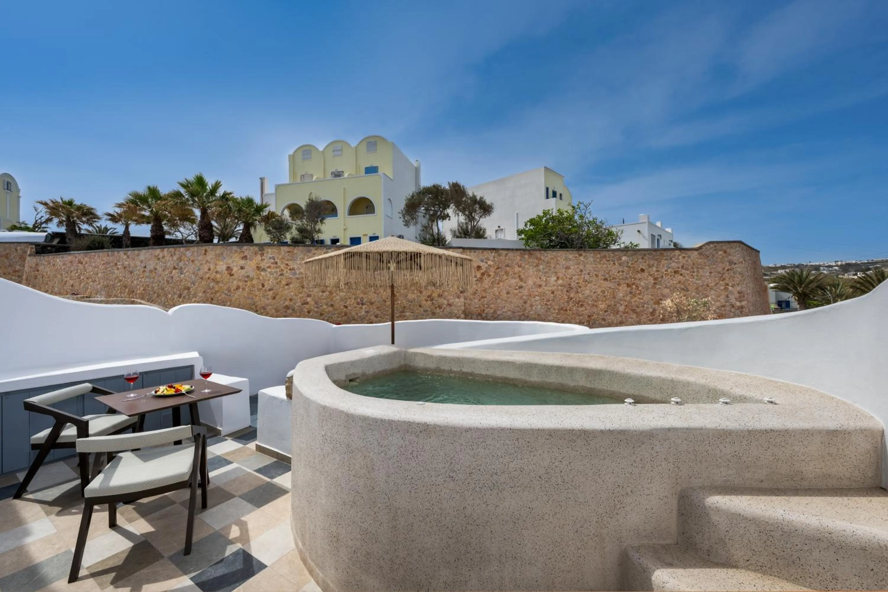 Hot Tub in Aelia Thalassa